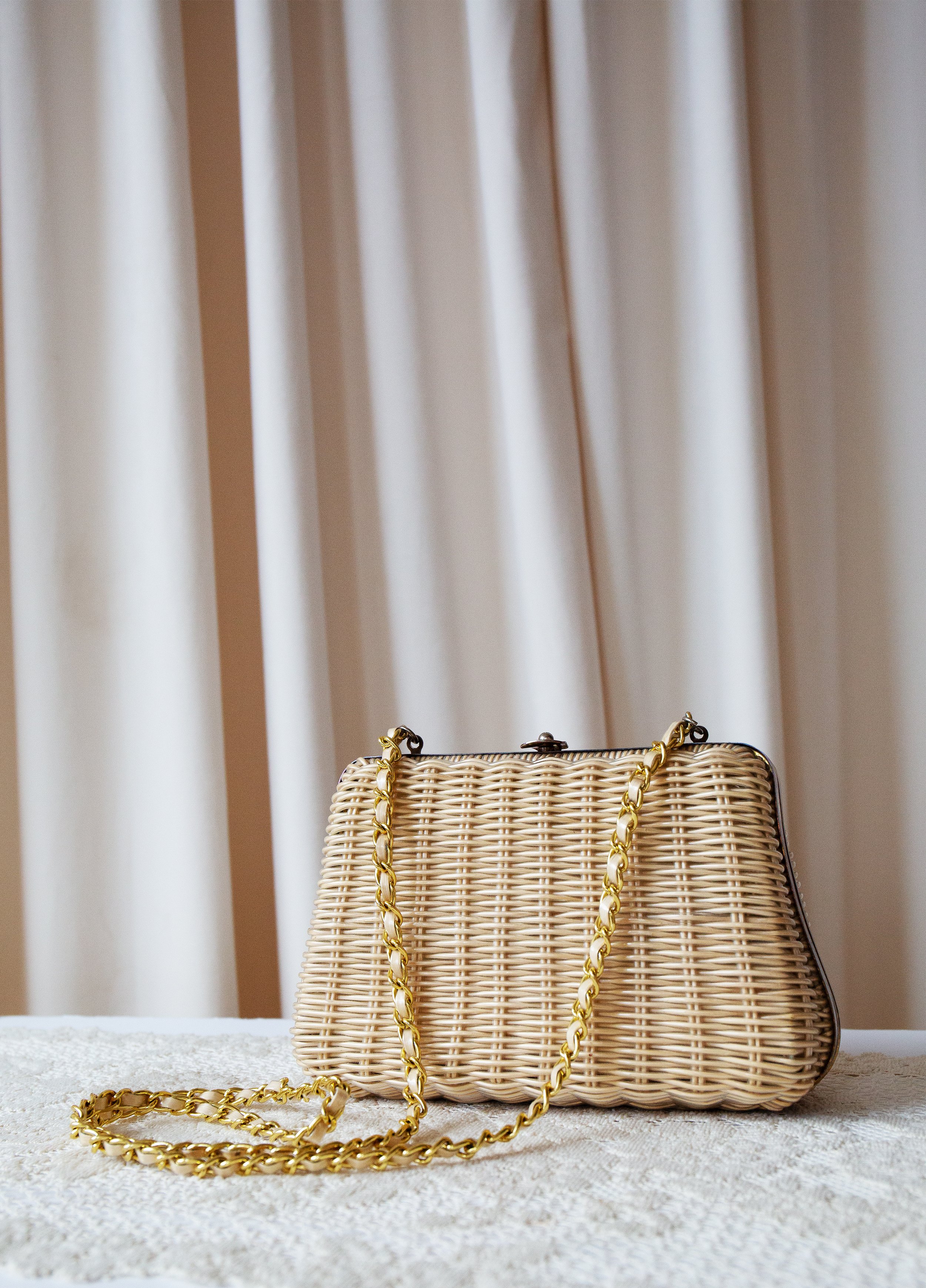 wovenbaskethandbag1.jpg