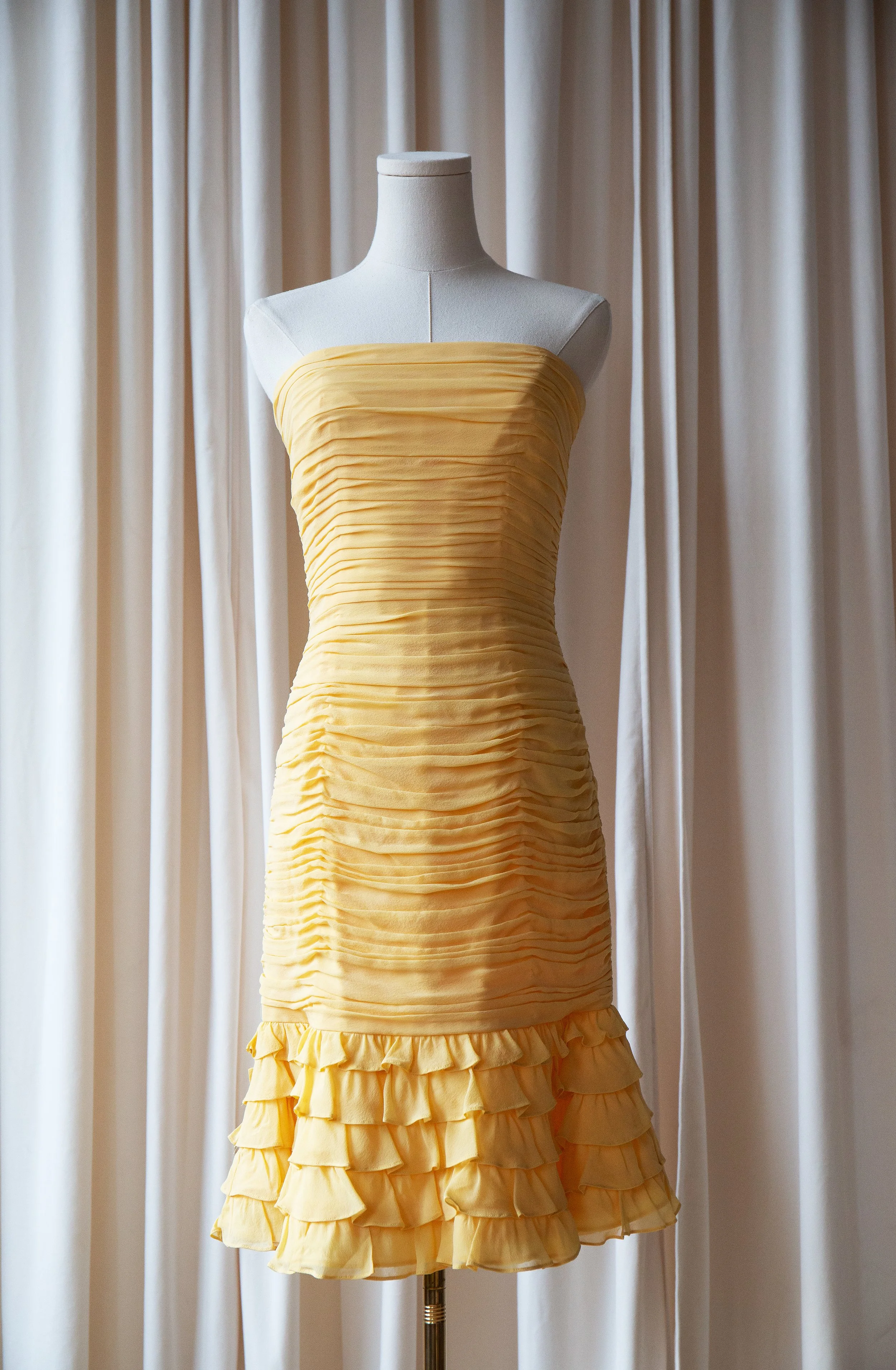 yellowsilkdress2.jpg