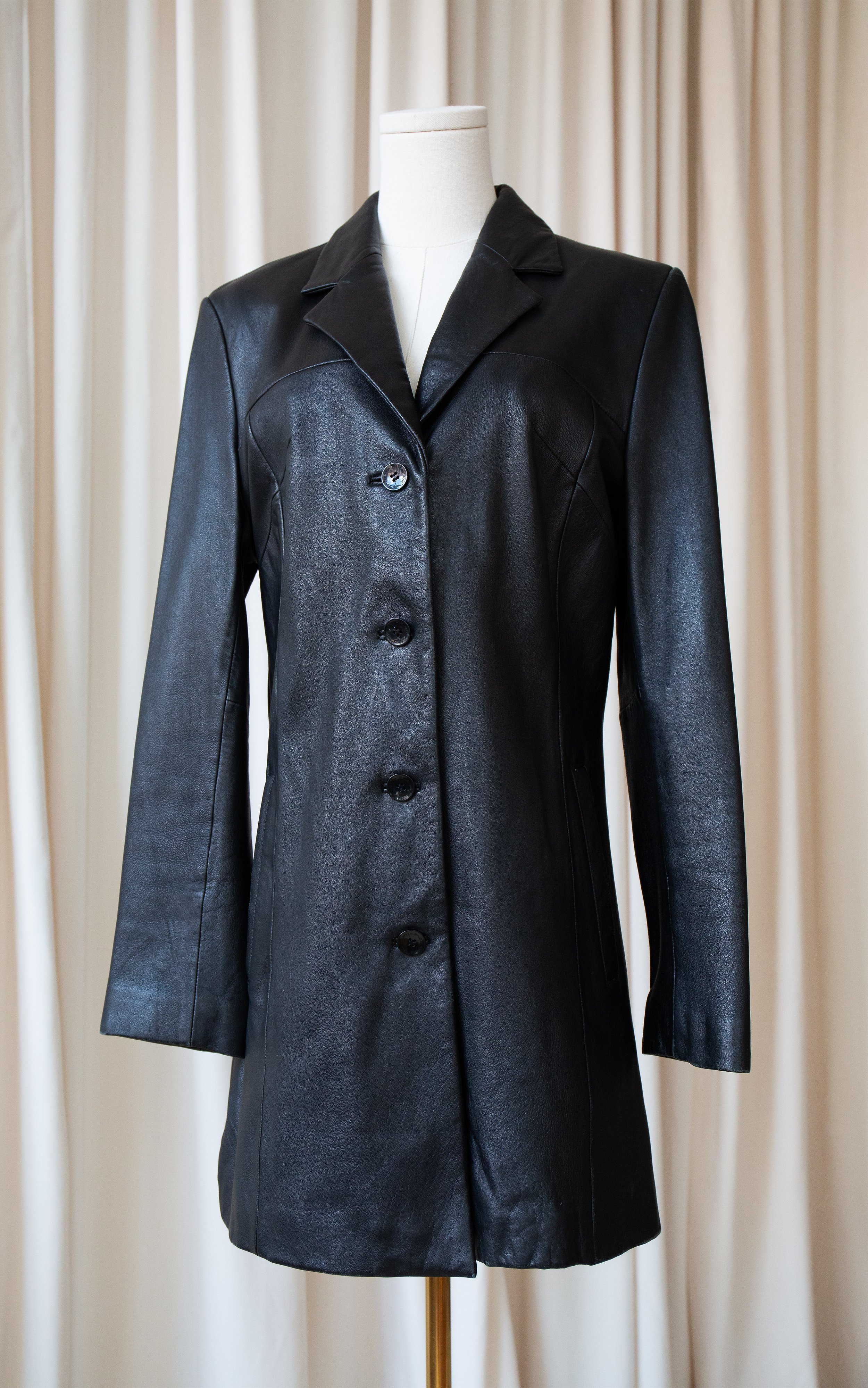 blackleather17.jpg