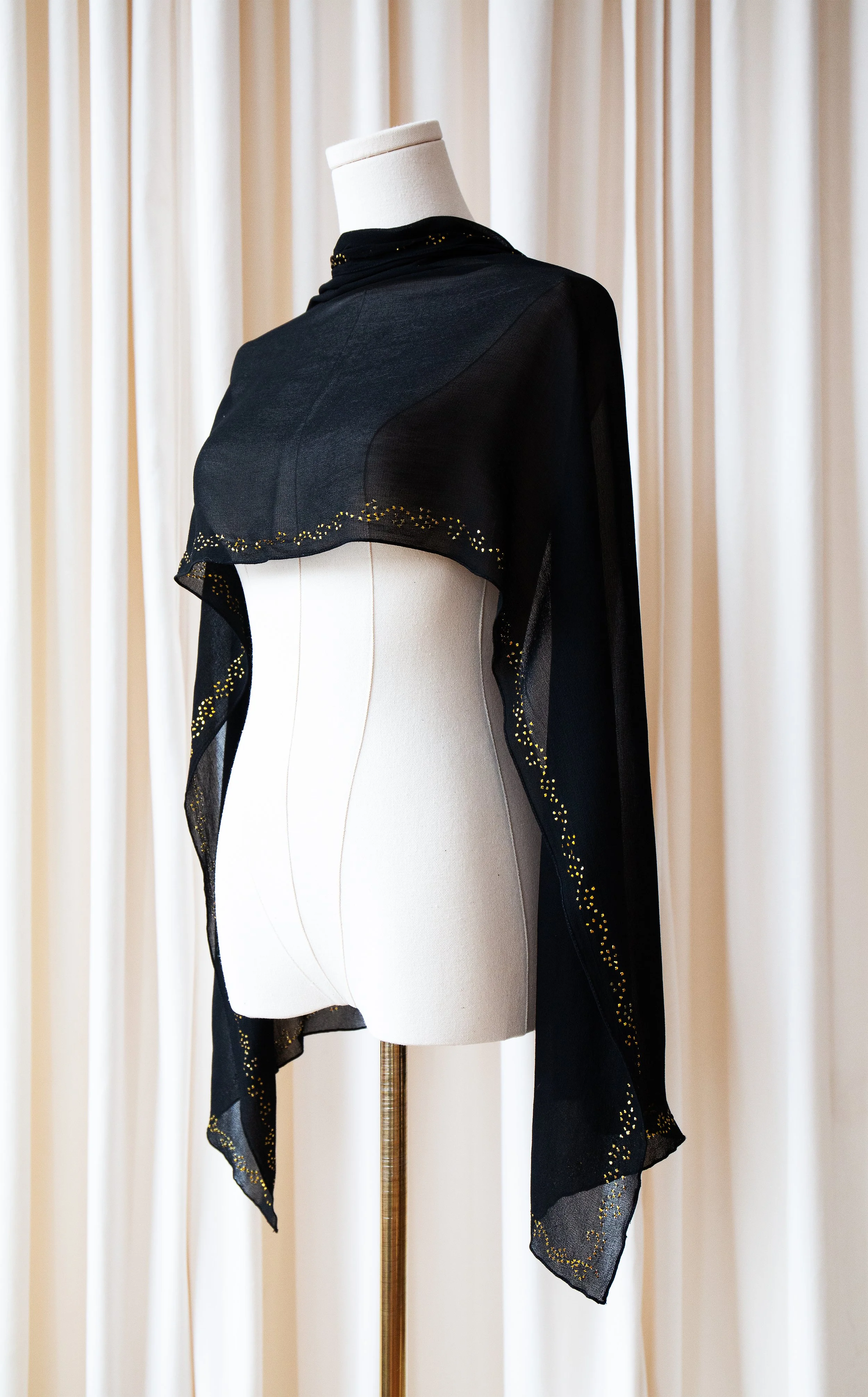blackshawl21.jpg