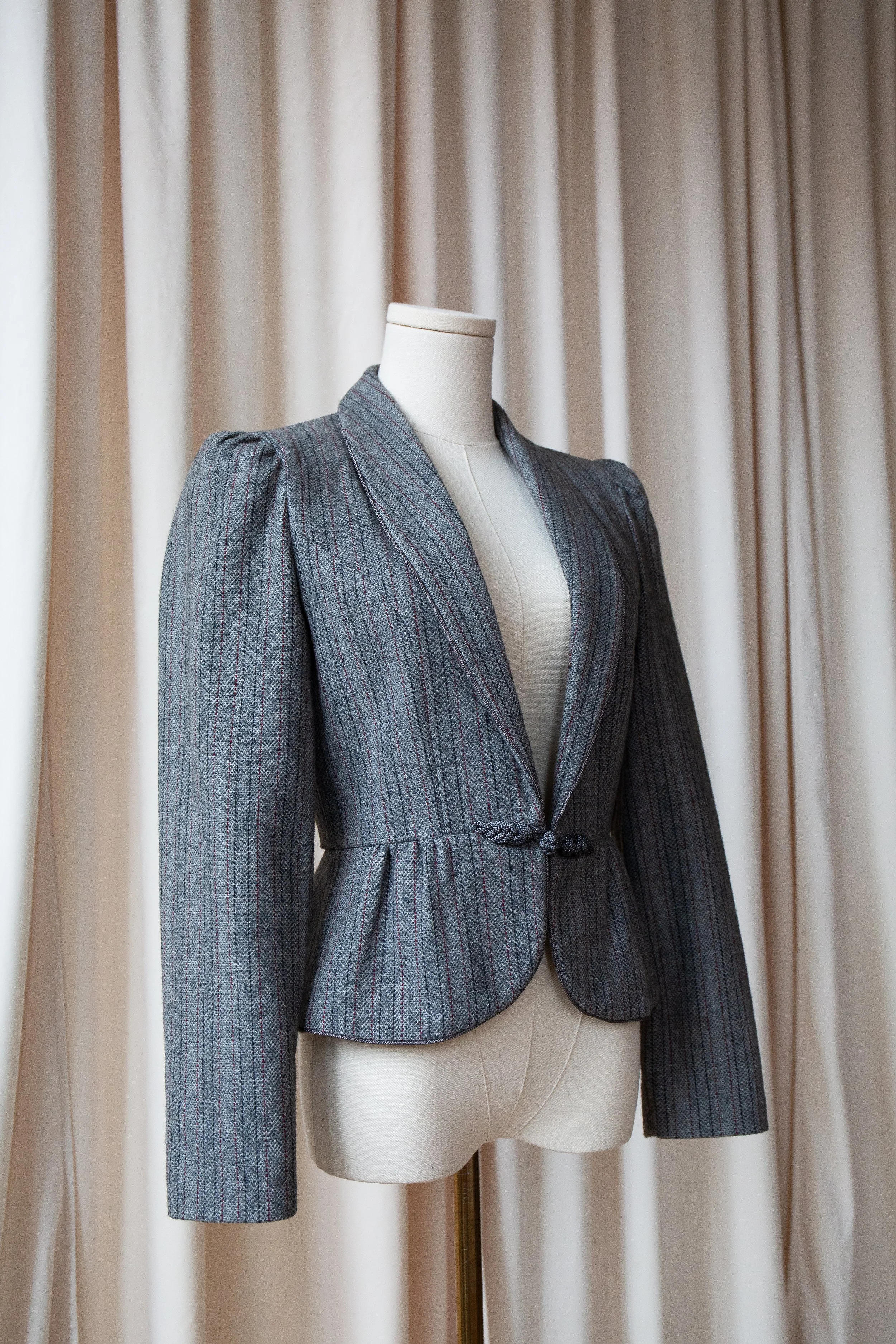 greystripedblazer14.jpg