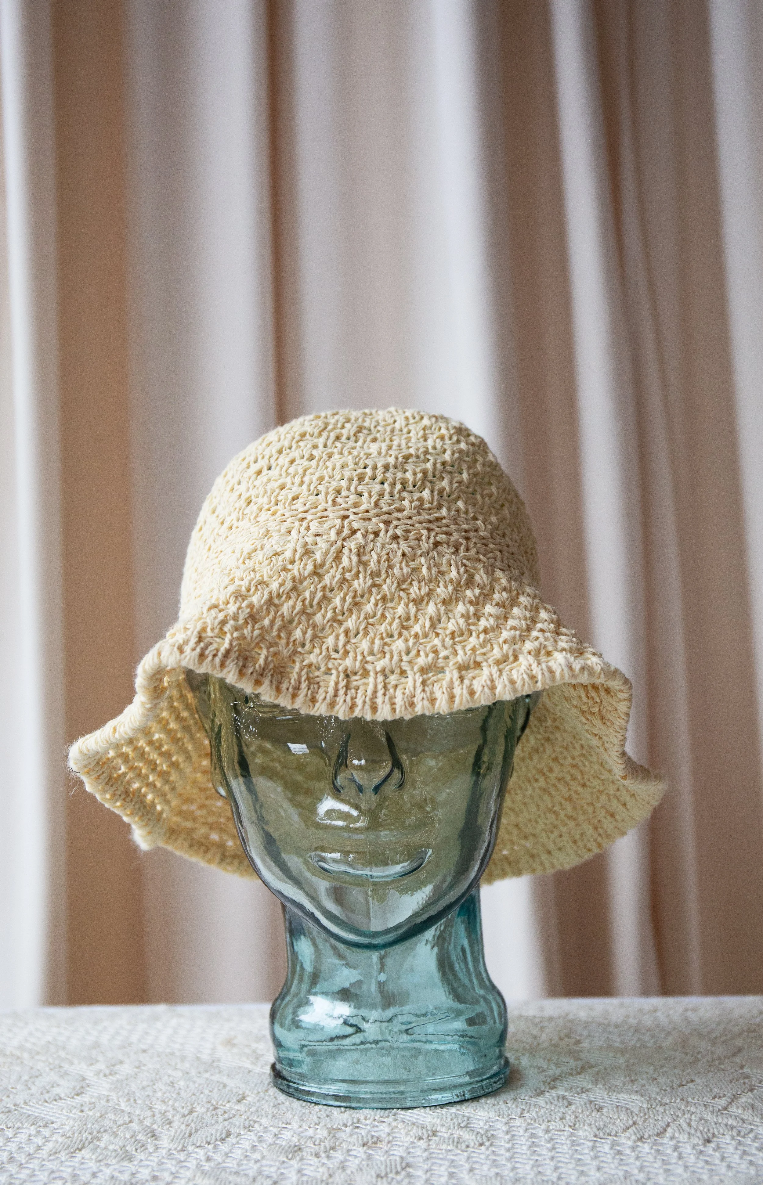 crochetbuckethat21.jpg
