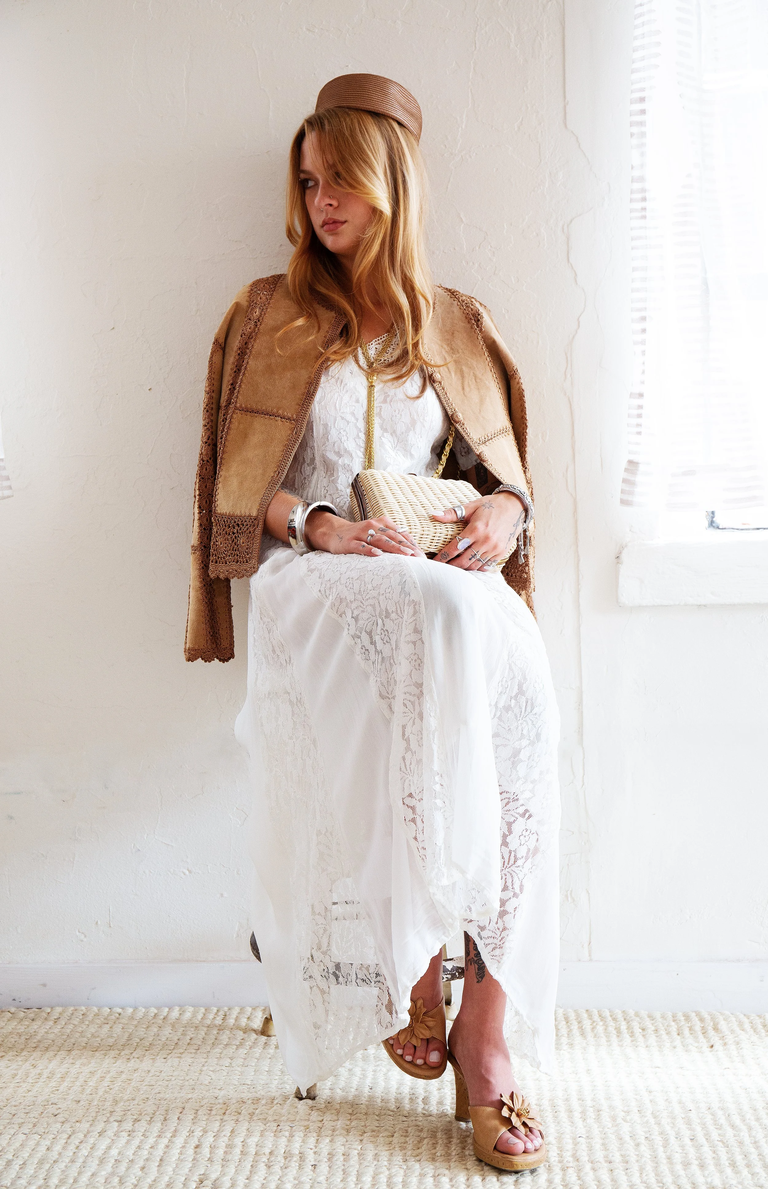 whitelacedress2.jpg