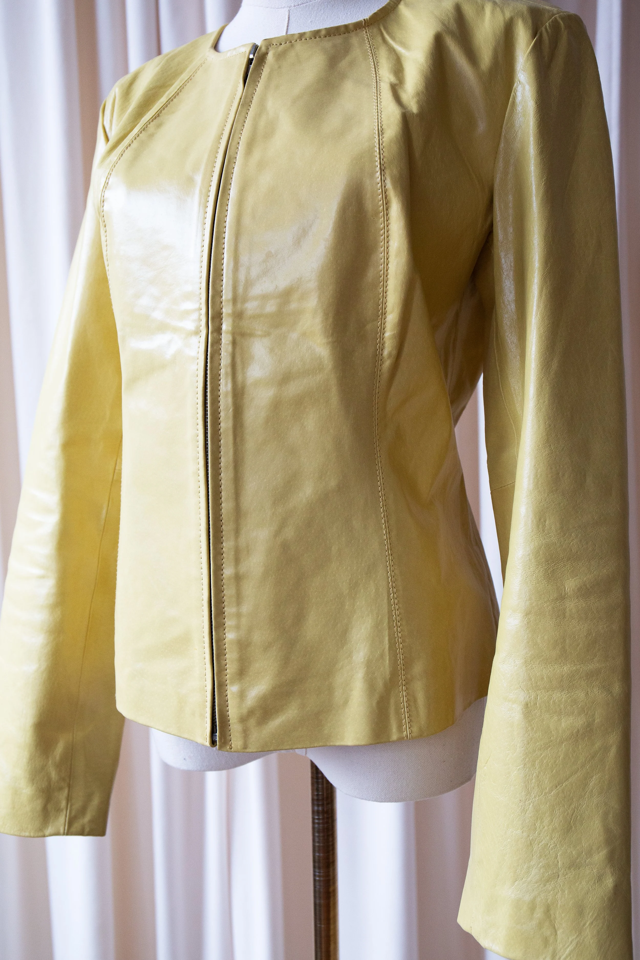 yellowleatherjacket8.jpg