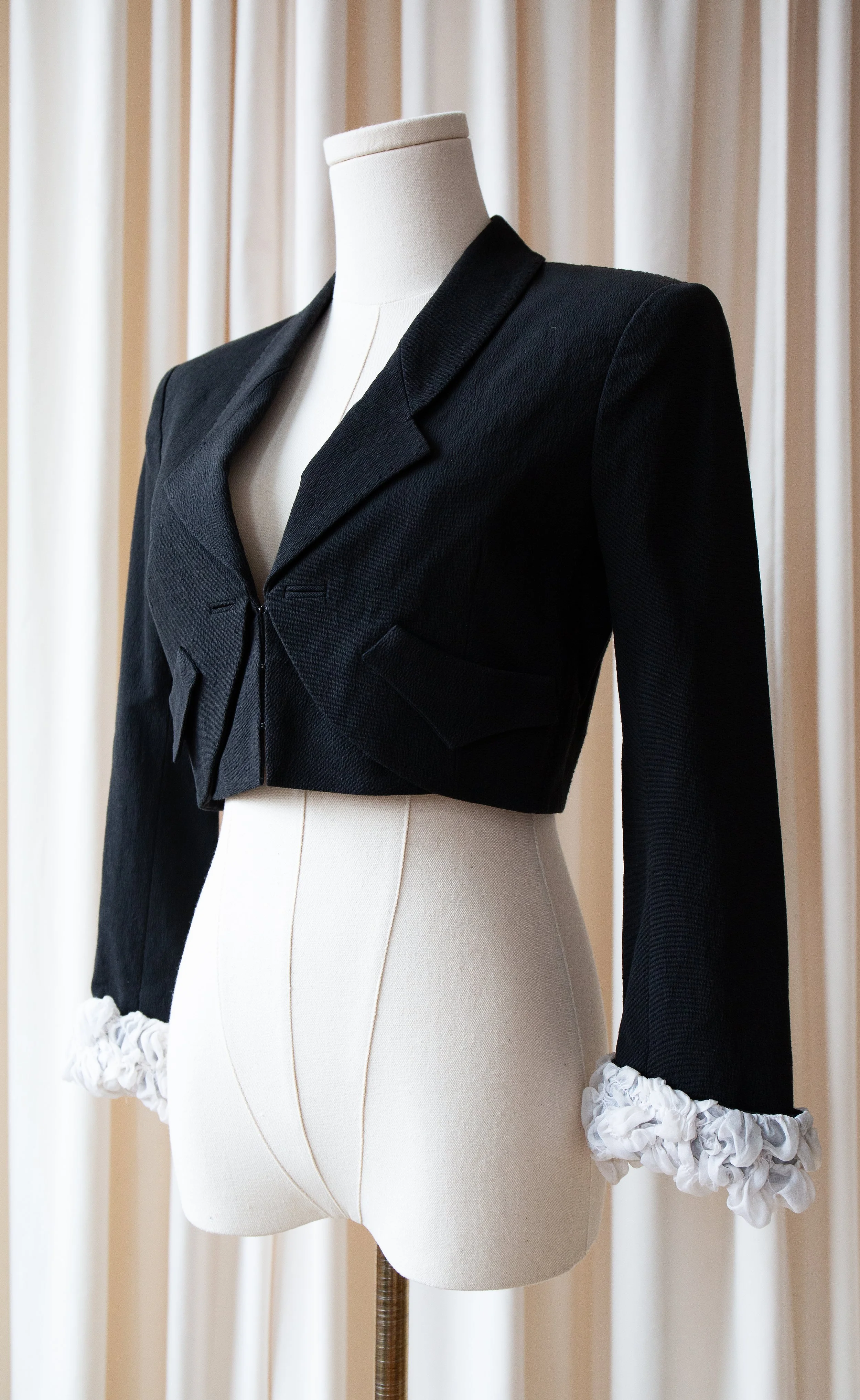 blackcroppedblazer6.jpg