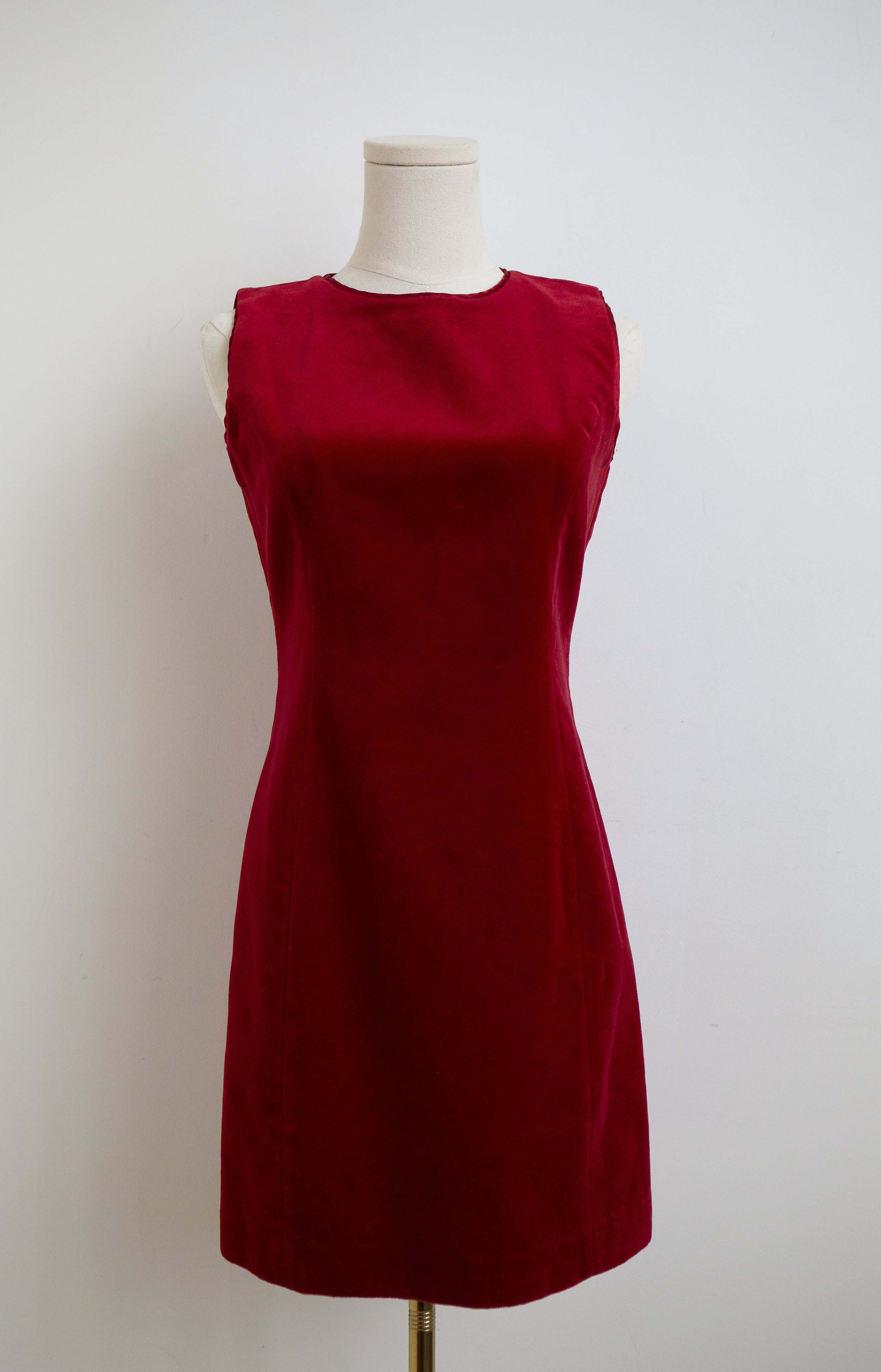 redvelvetdress1.jpg