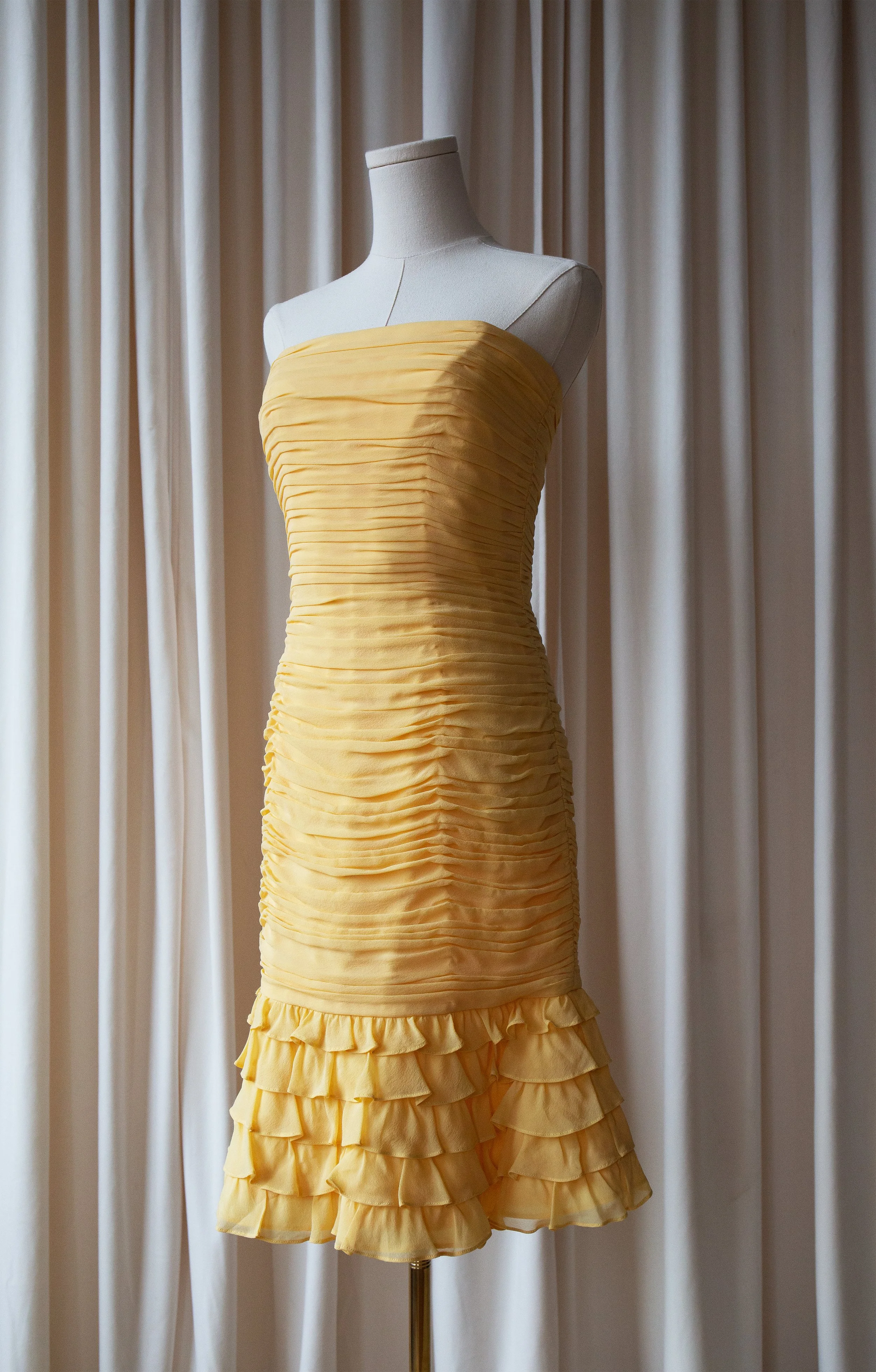 yellowsilkdress11.jpg