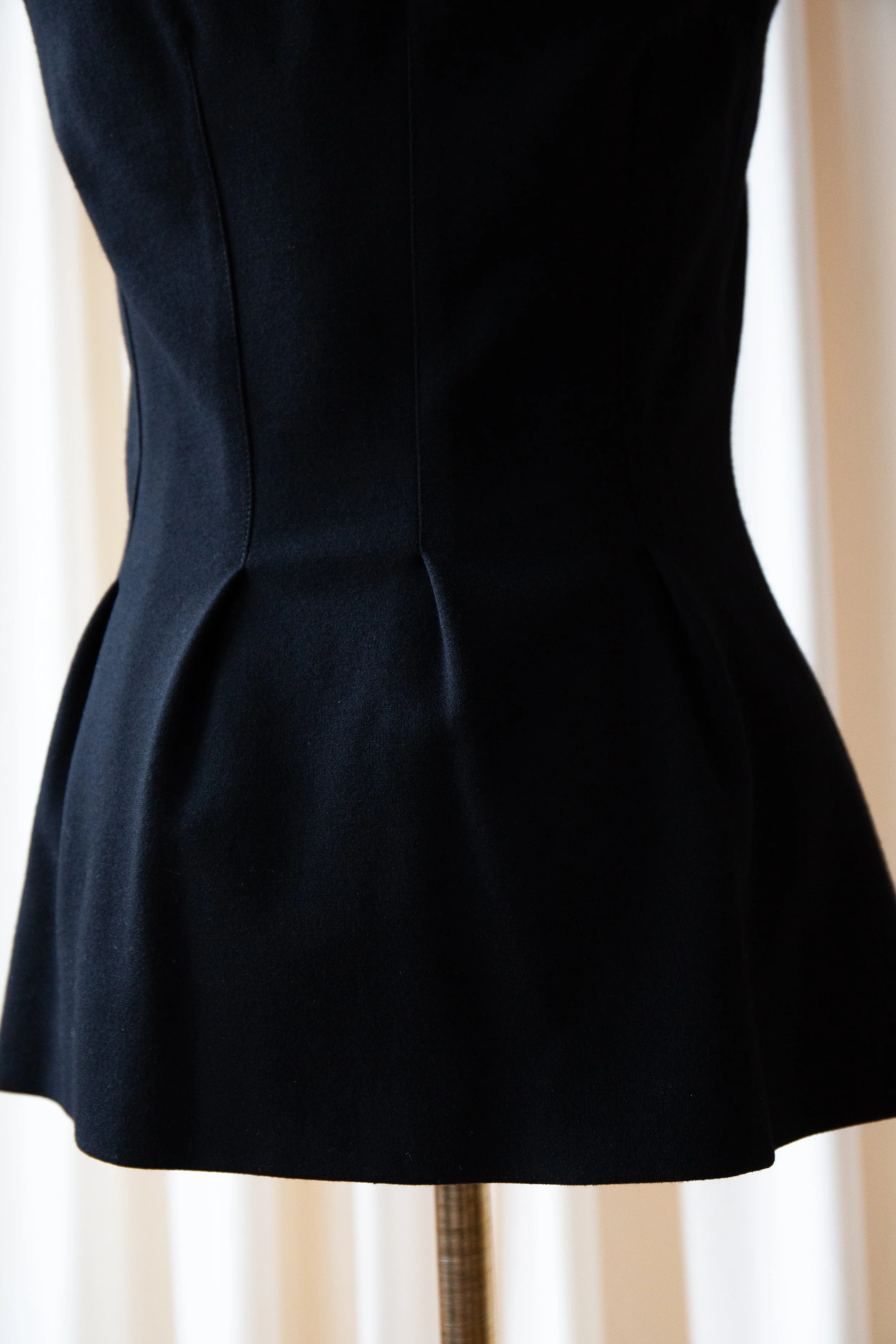 blackfloraltop14.jpg