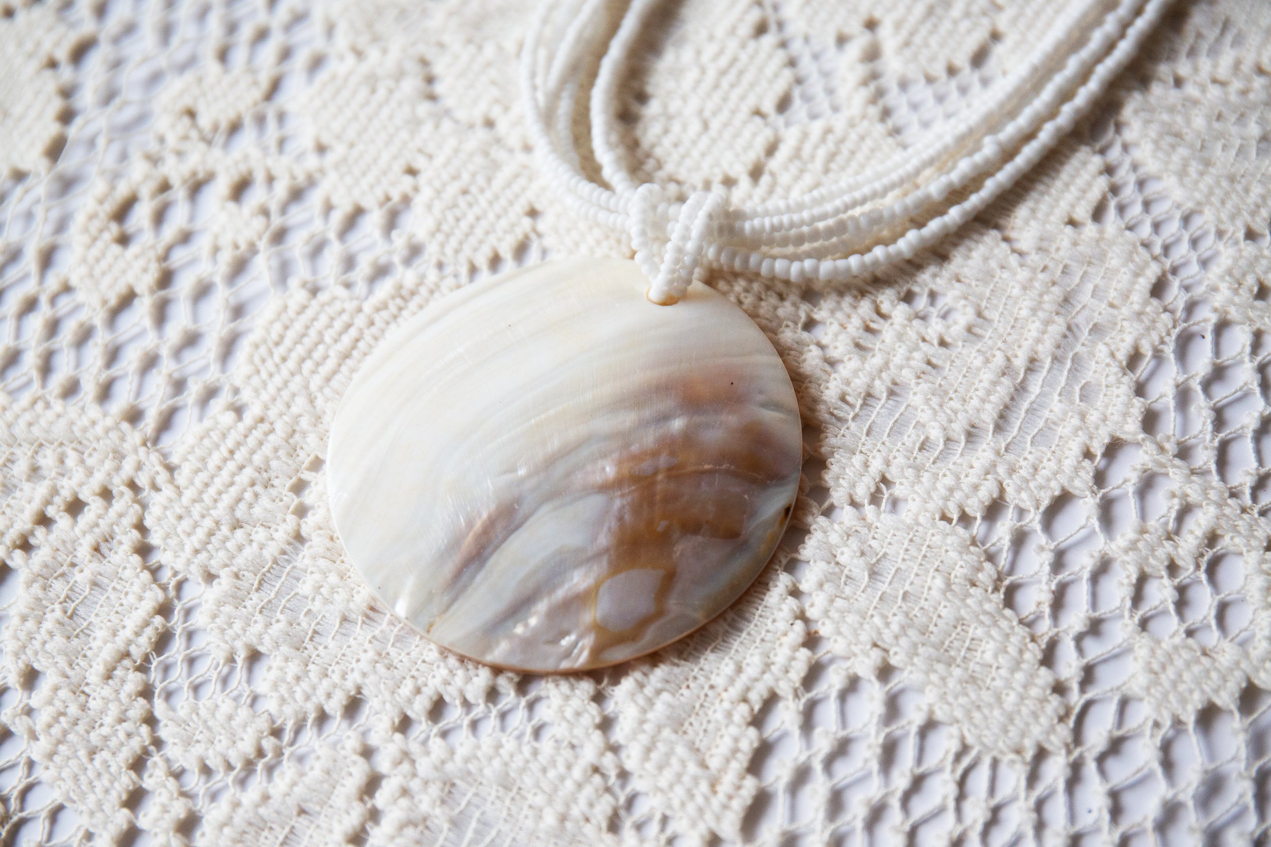 whiteshellnecklace4.jpg