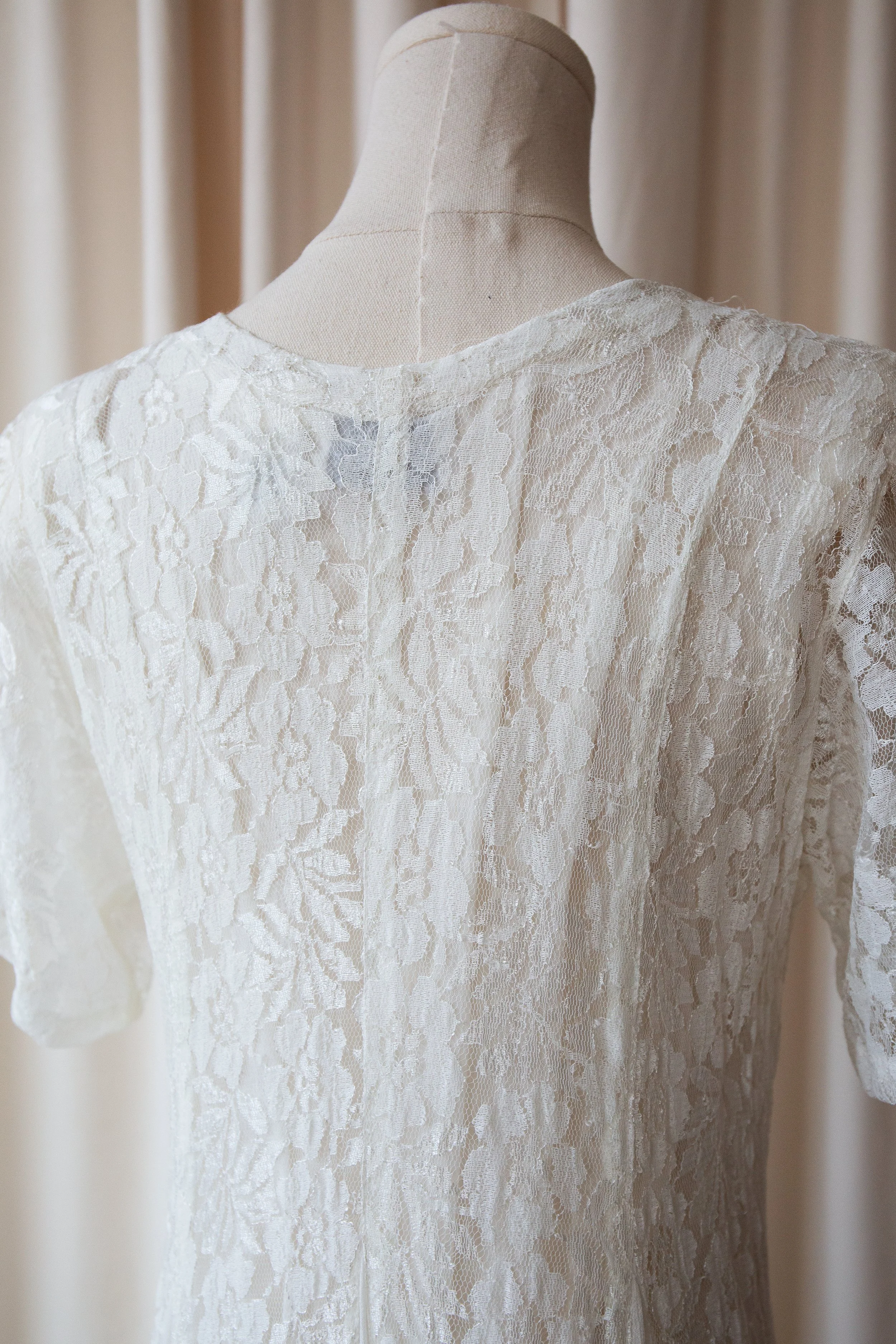 whitelacedress15.jpg