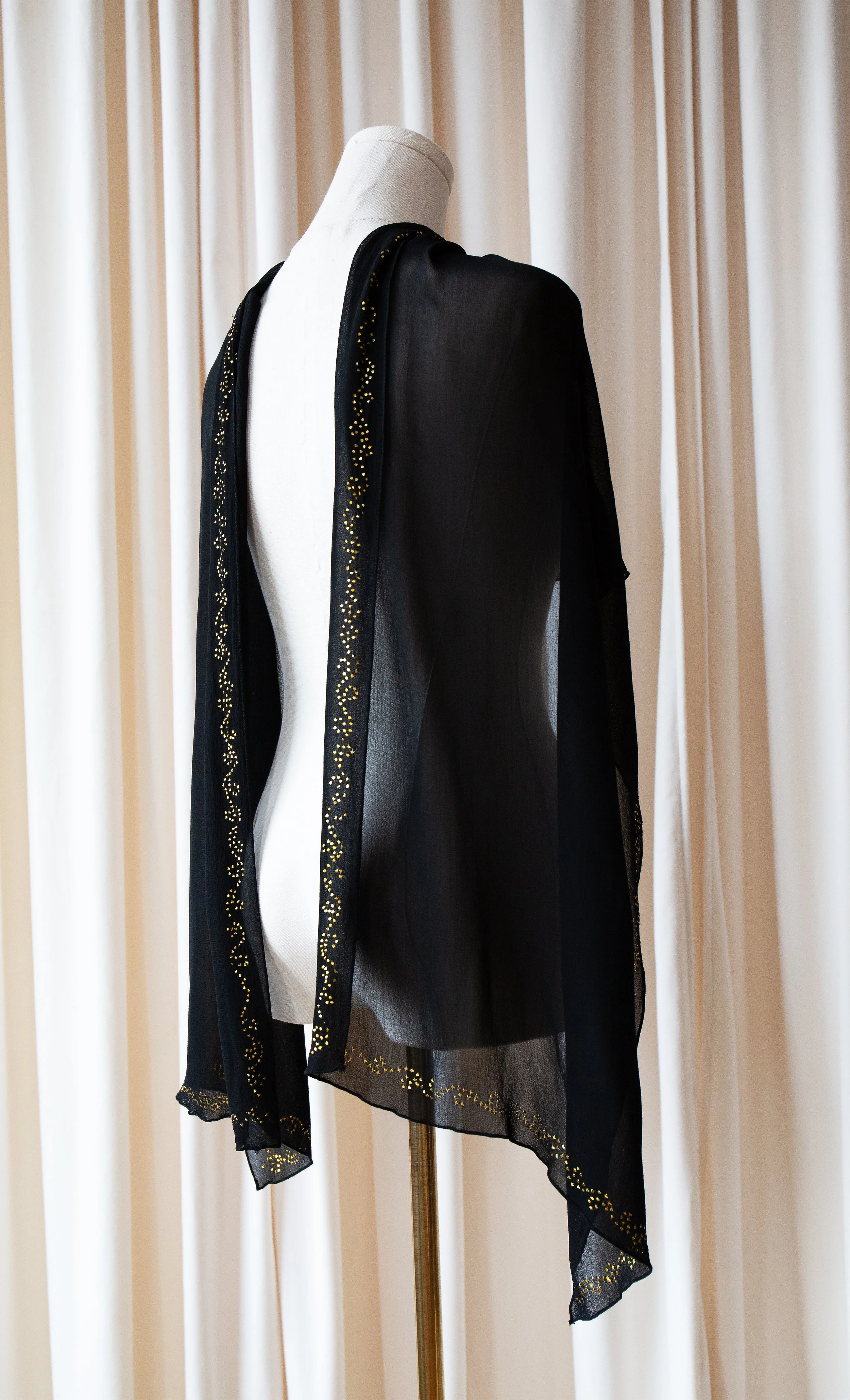 blackshawl17.jpg