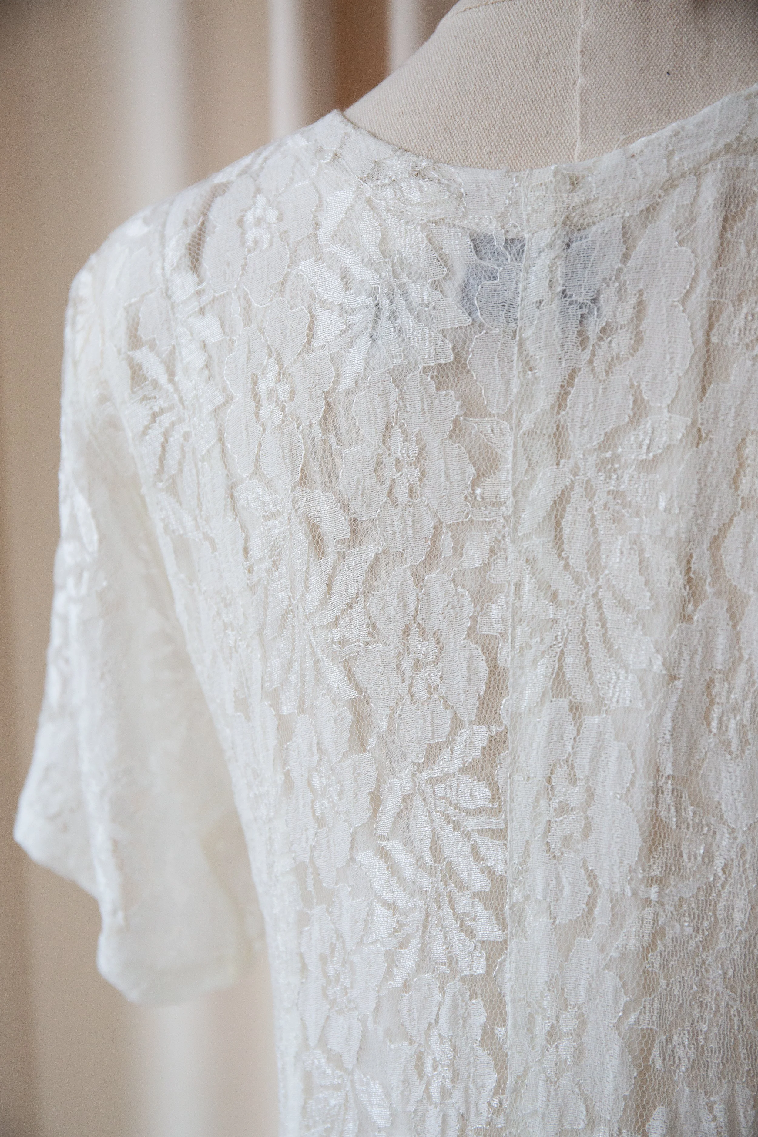 whitelacedress16.jpg