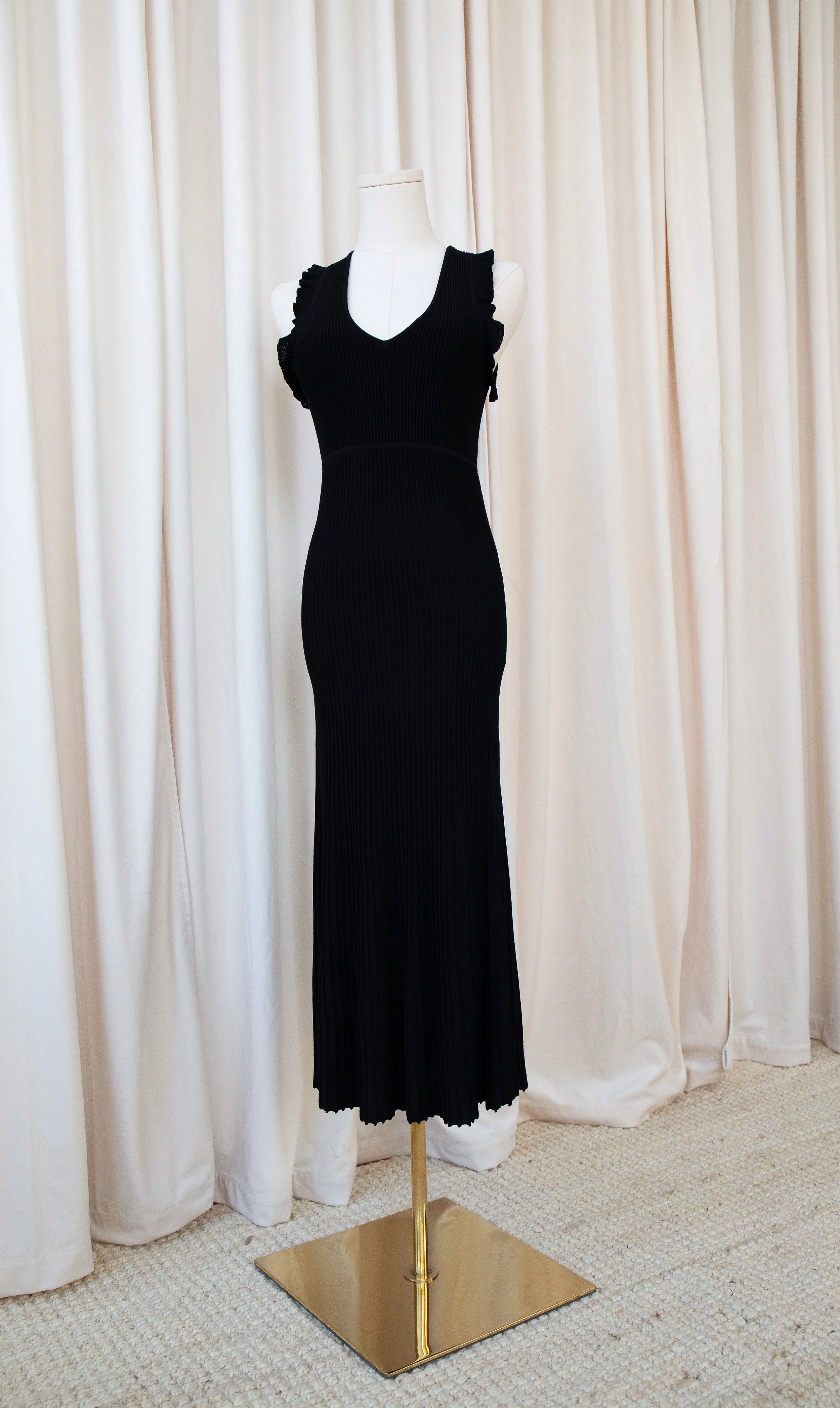 blackknitdress5.jpg