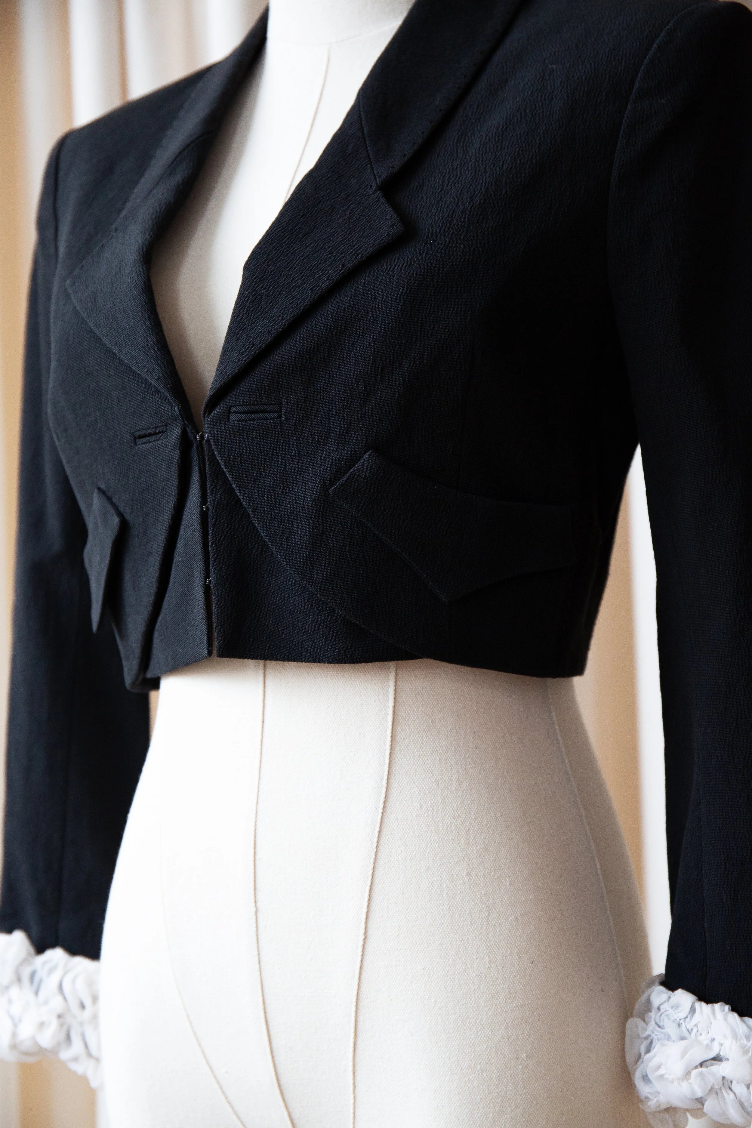 blackcroppedblazer5.jpg