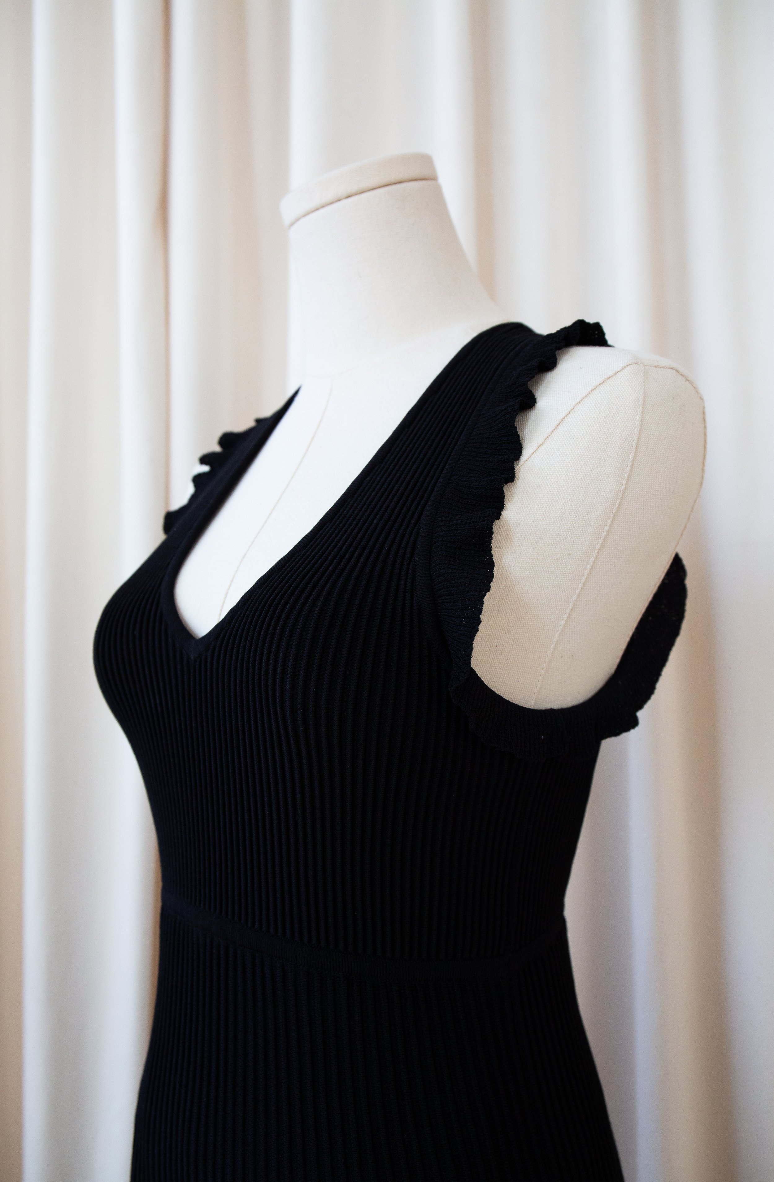 blackknitdress6.jpg