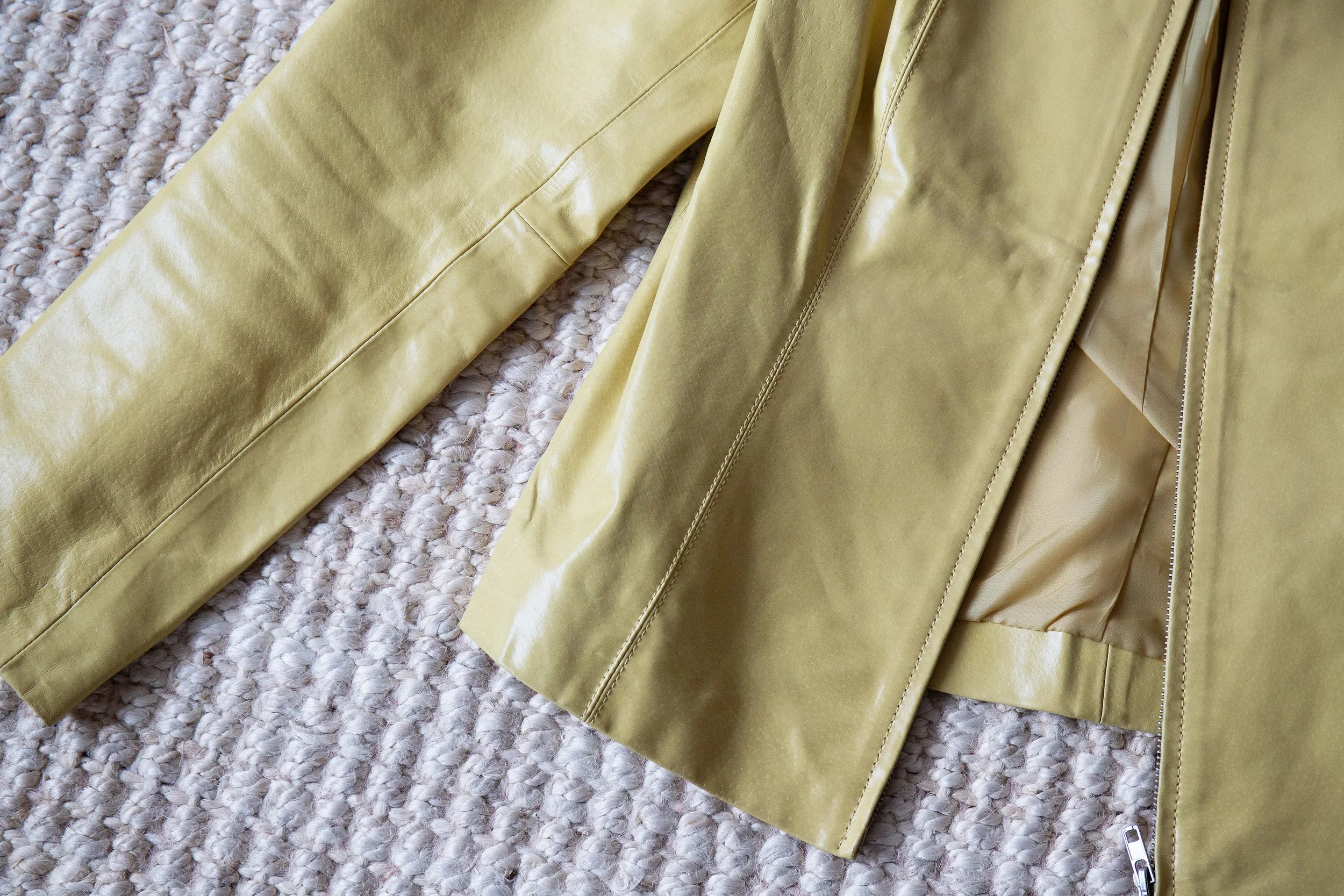 yellowleatherjacket17.jpg