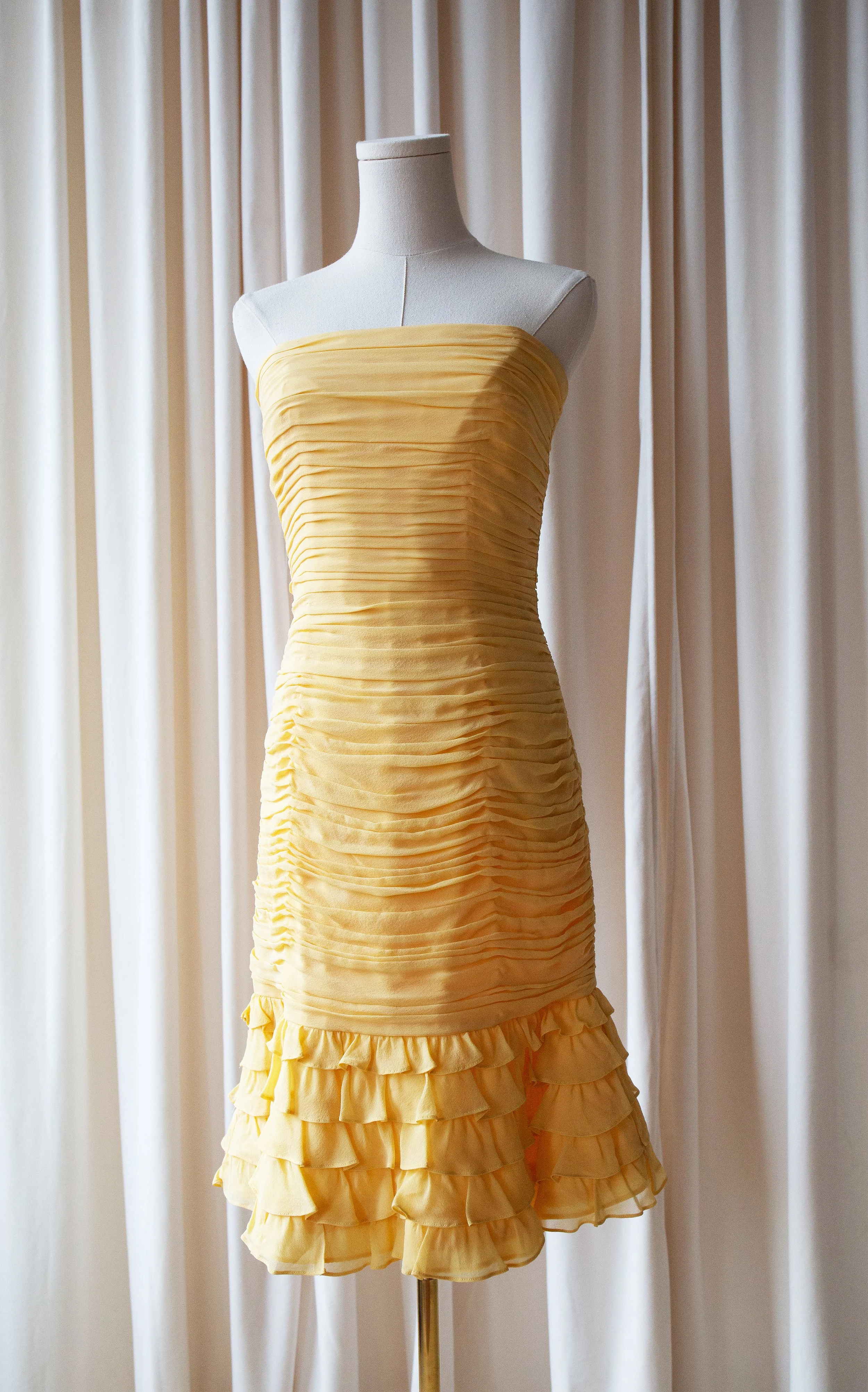 yellowsilkdress4.jpg