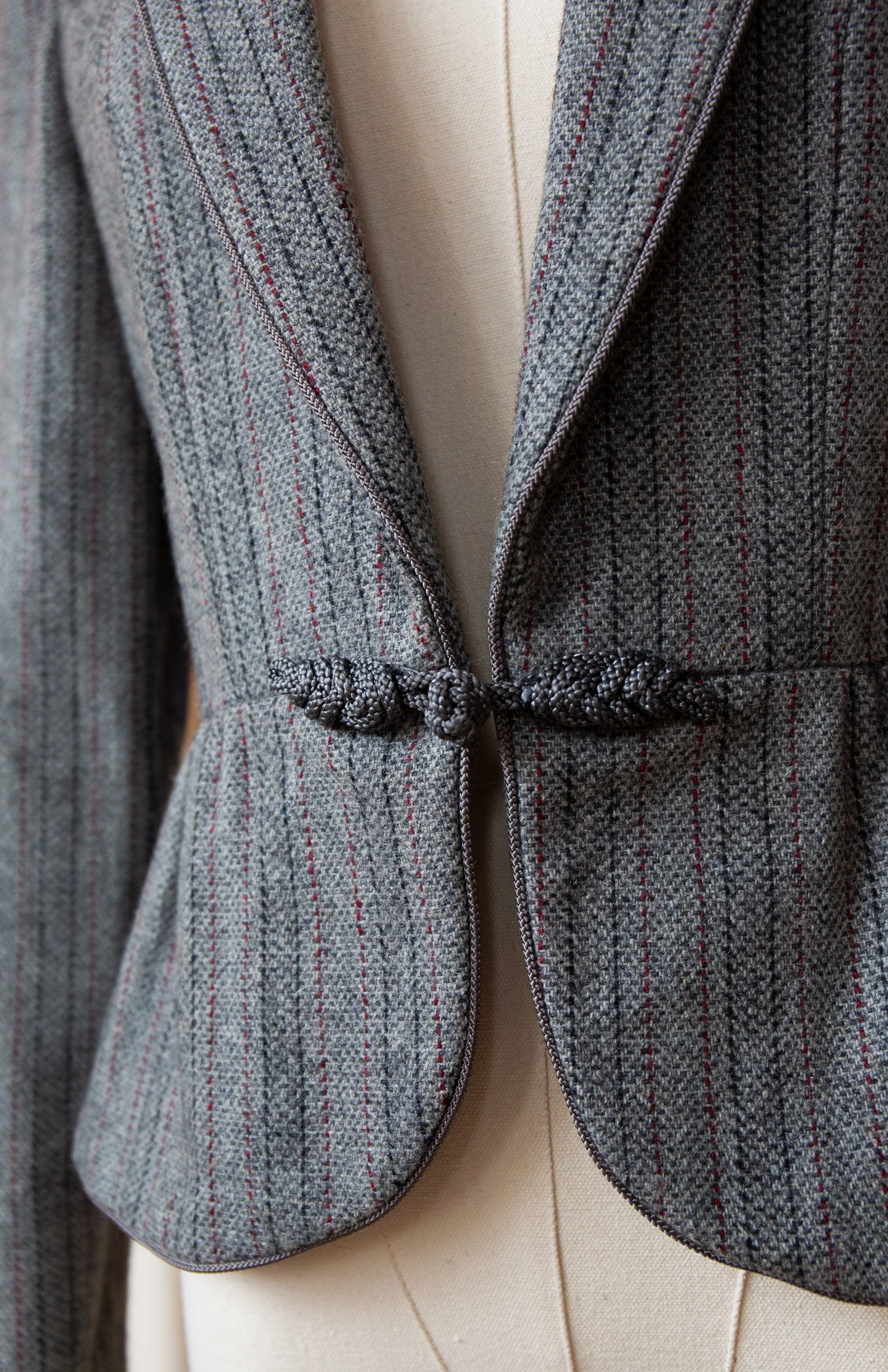 greystripedblazer5.jpg