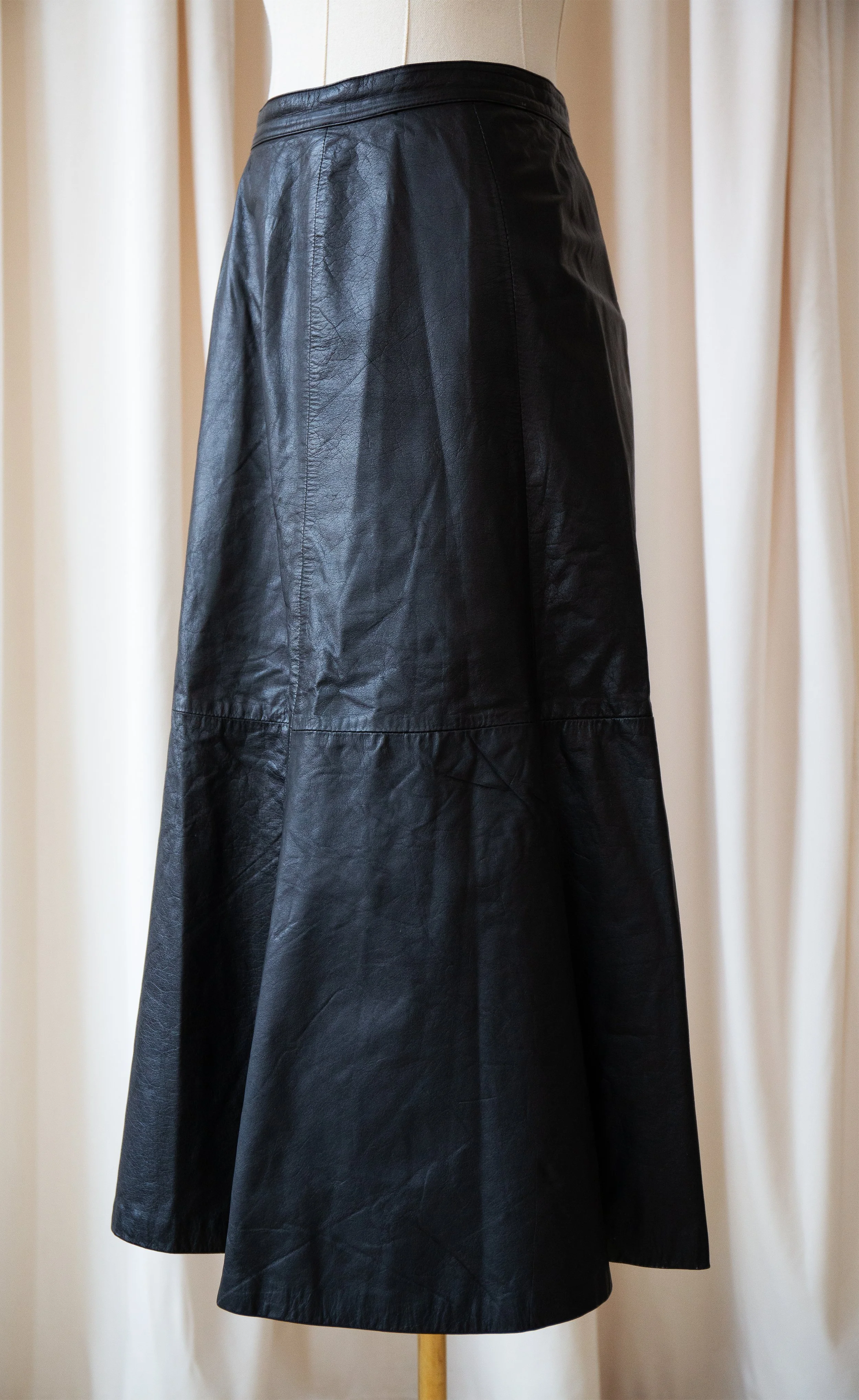 leathermaxiskirt7.jpg