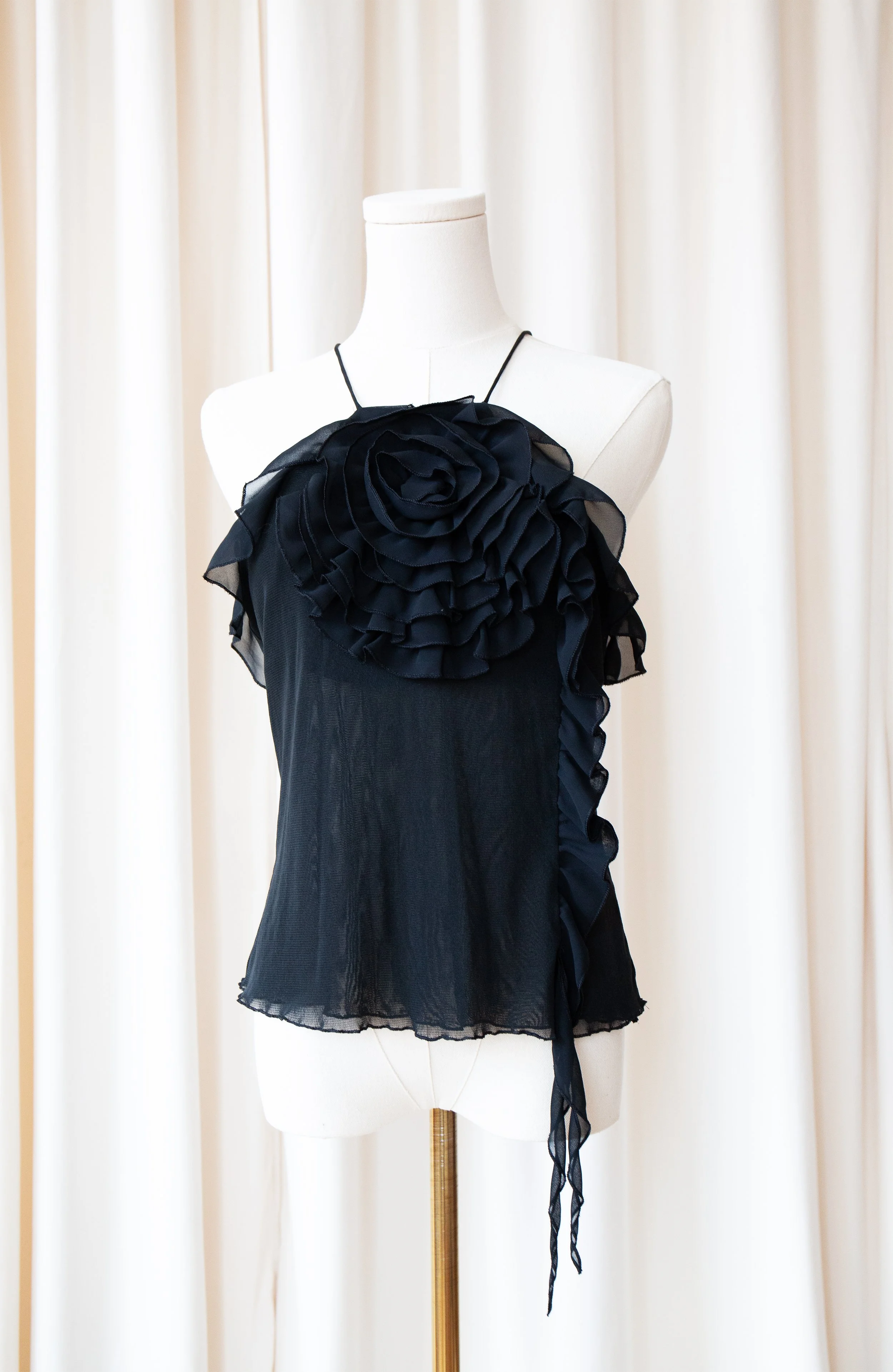 blackrosetop1.jpg