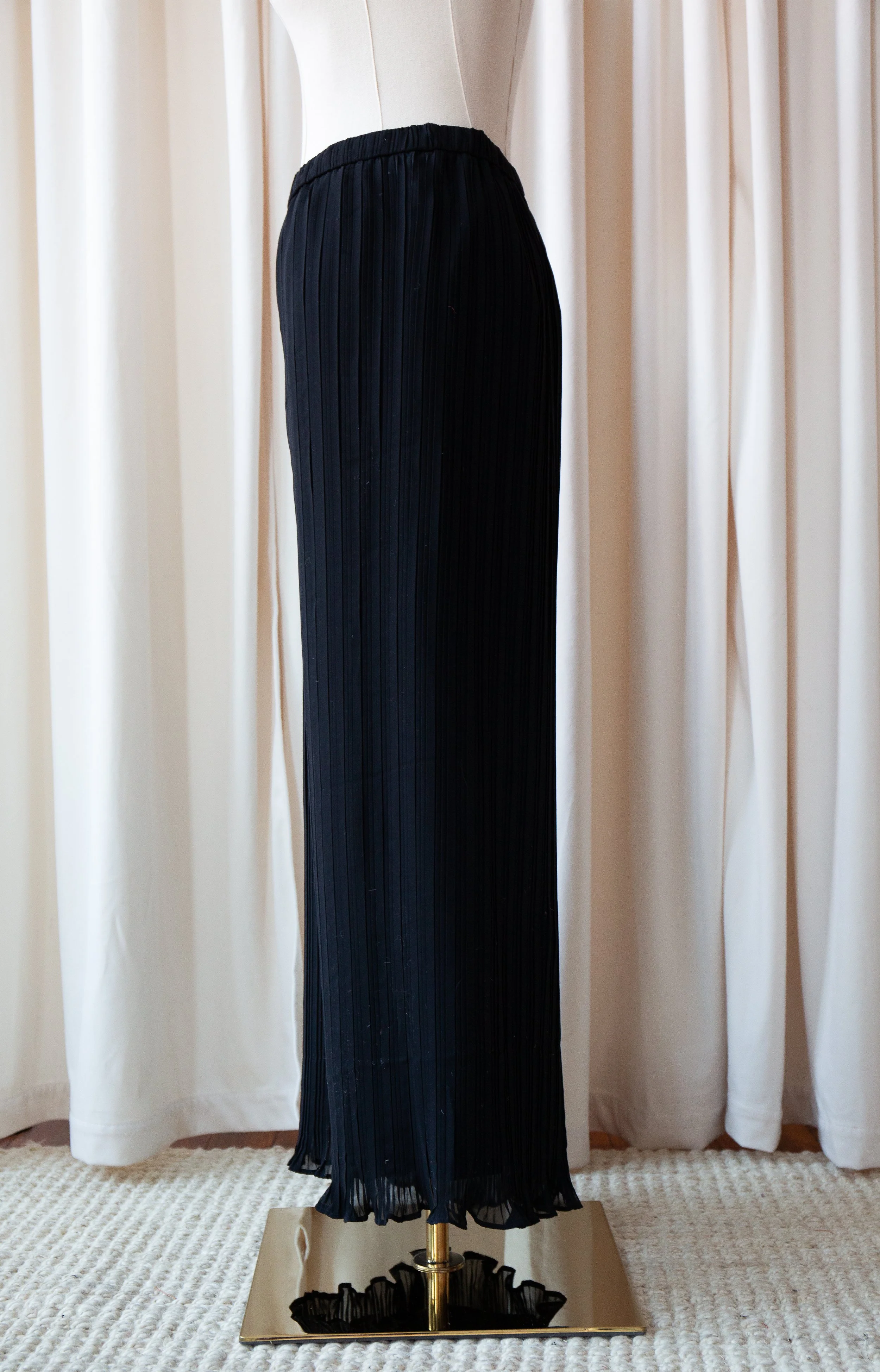 blackpleatedpants7.jpg