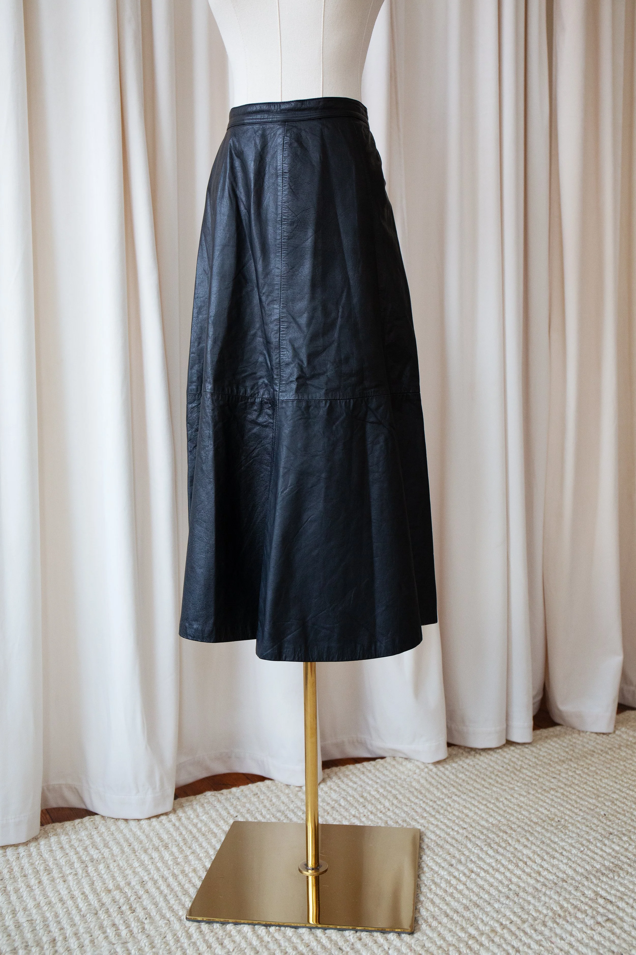 leathermaxiskirt2.jpg