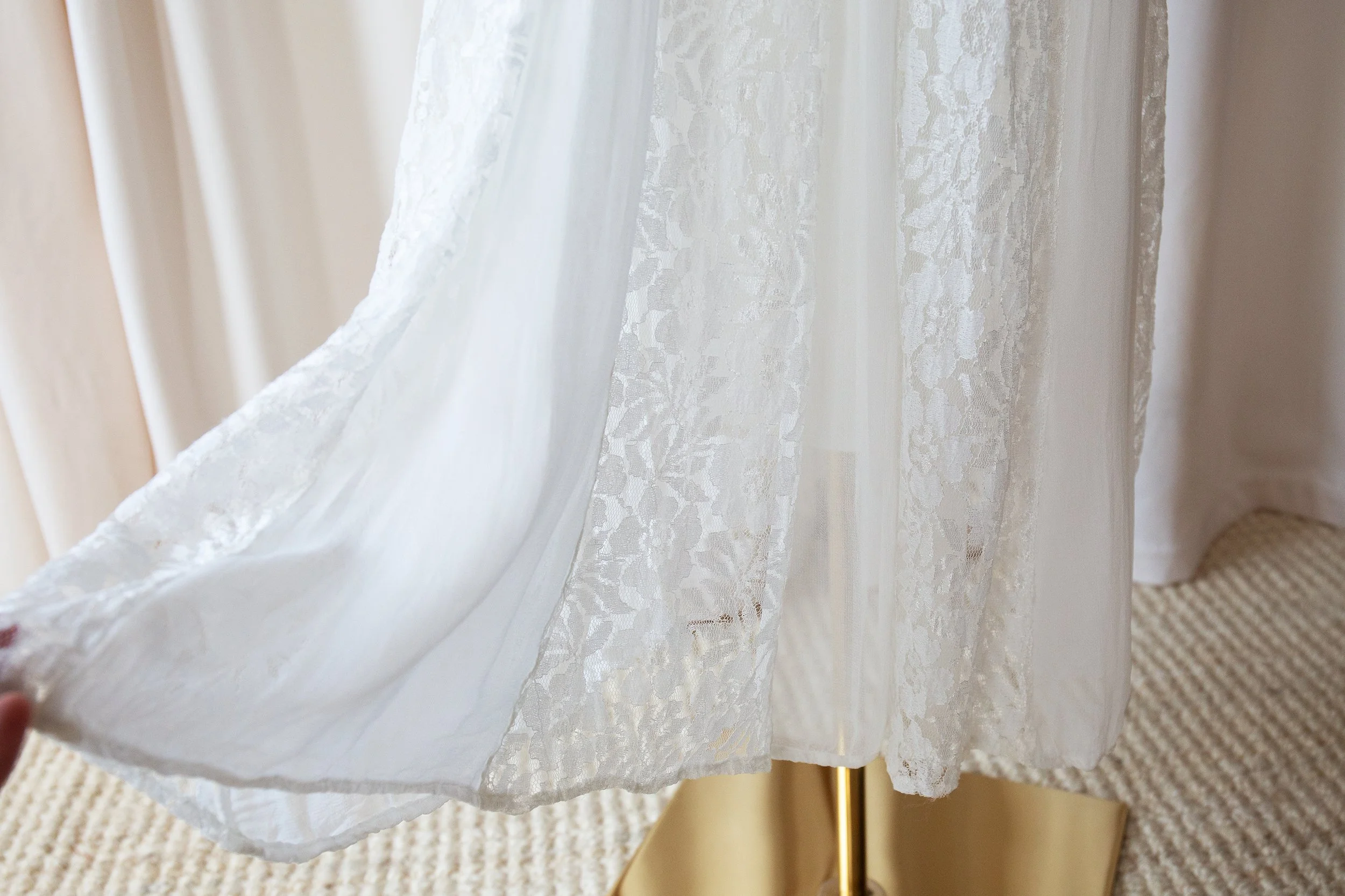 whitelacedress9.jpg