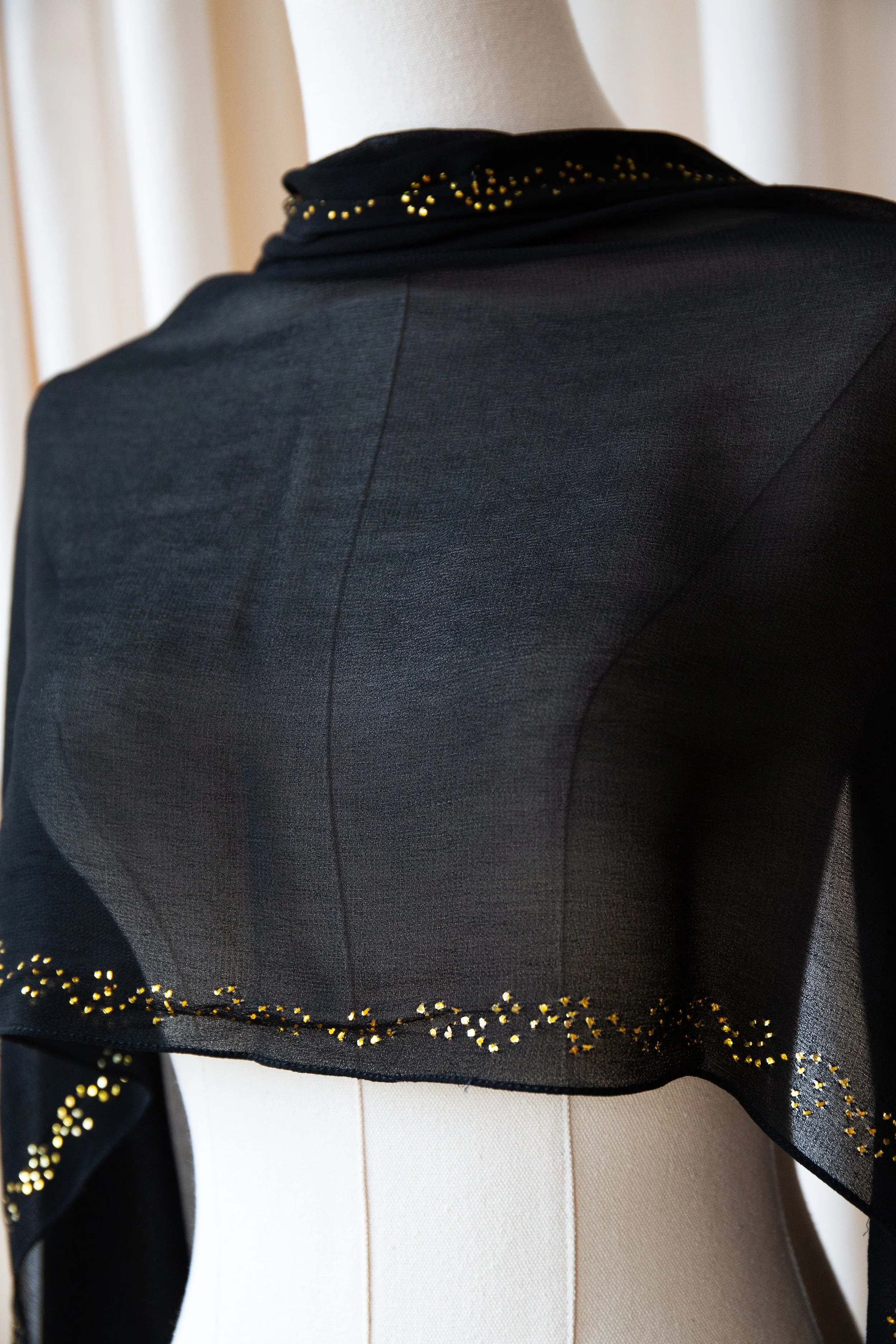 blackshawl3.jpg