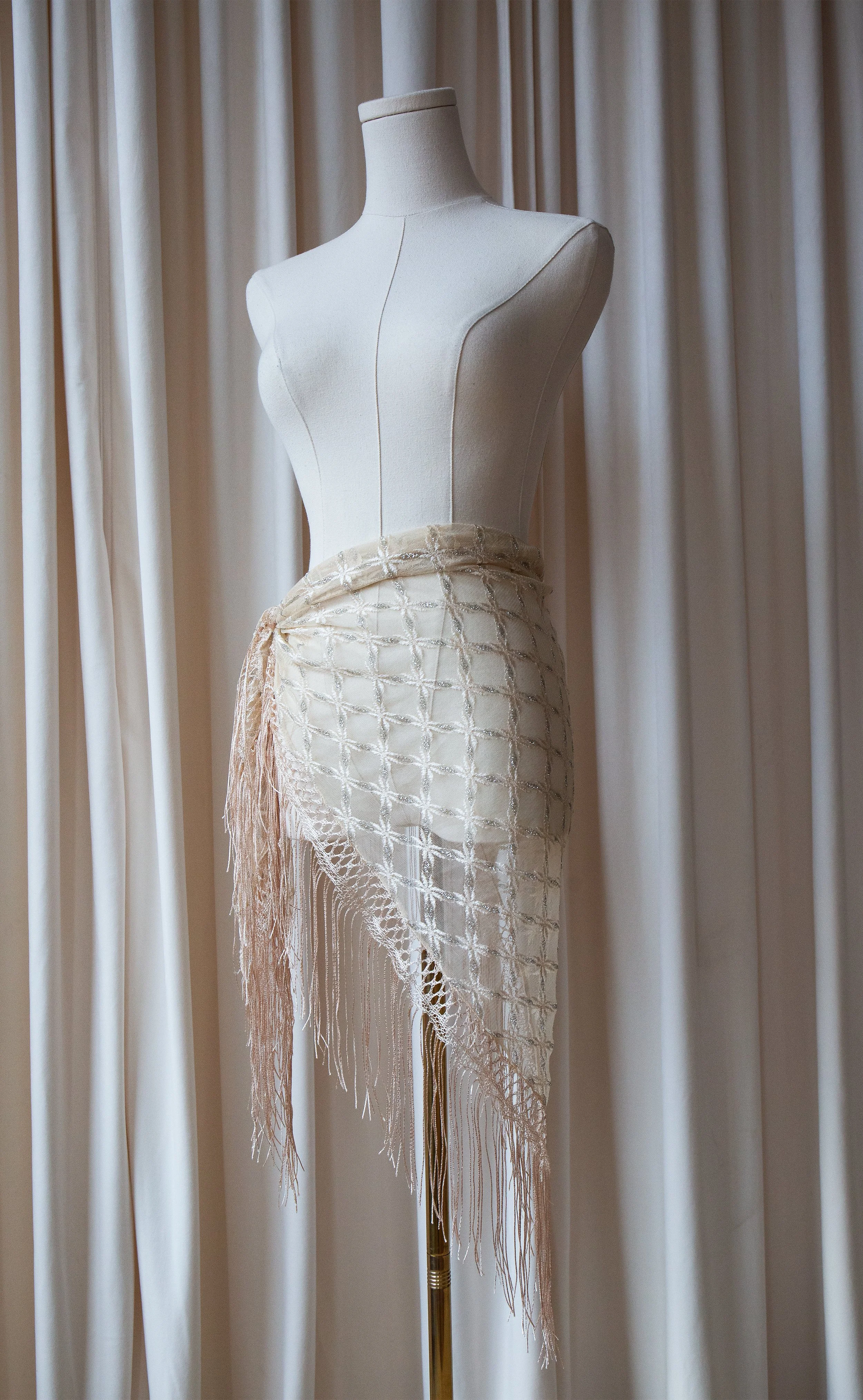 creamsilverscarf4.jpg