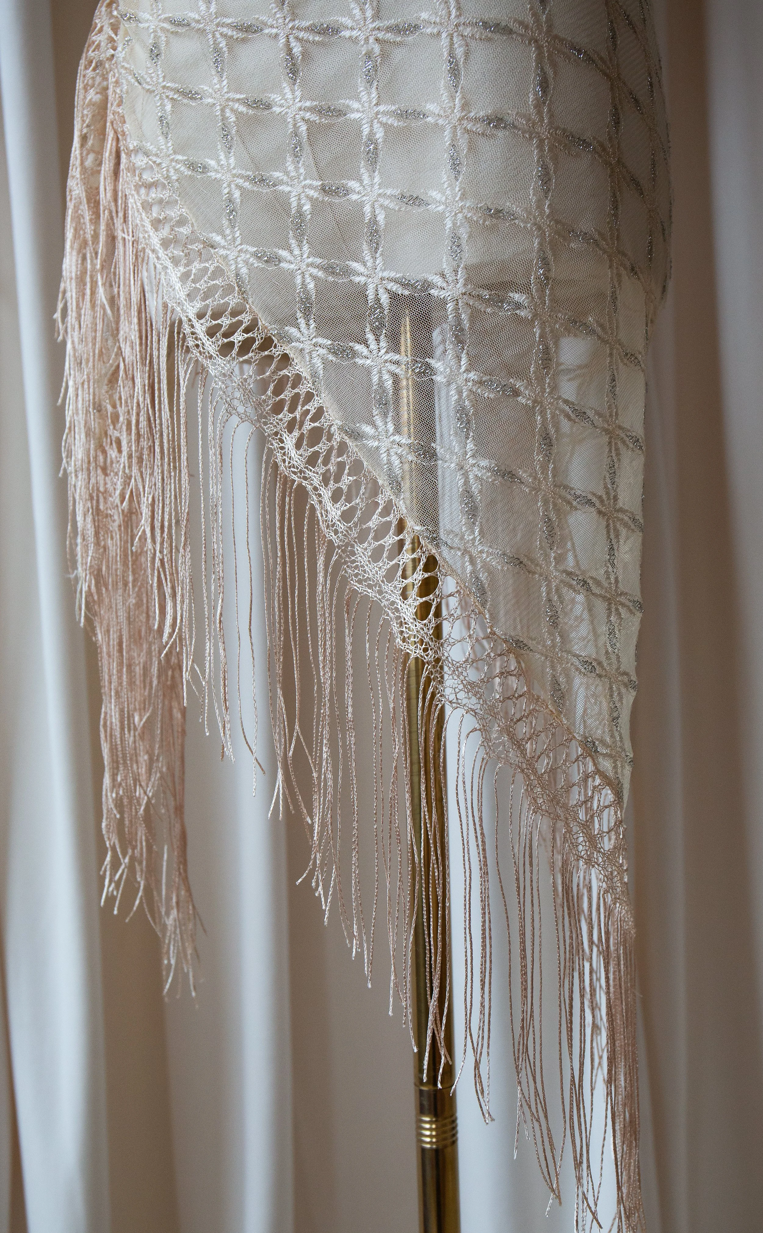 creamsilverscarf5.jpg