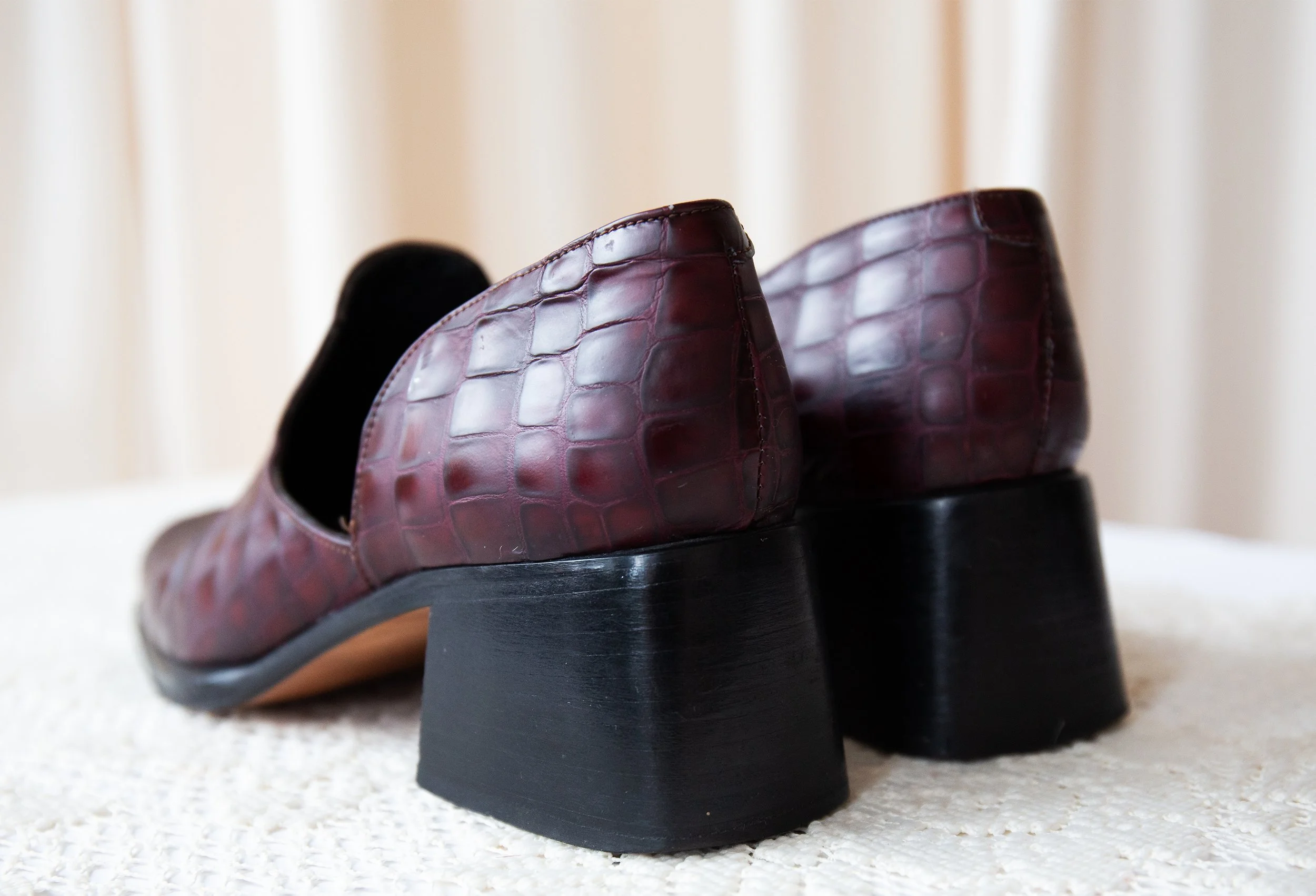 burgundycroc3.jpg