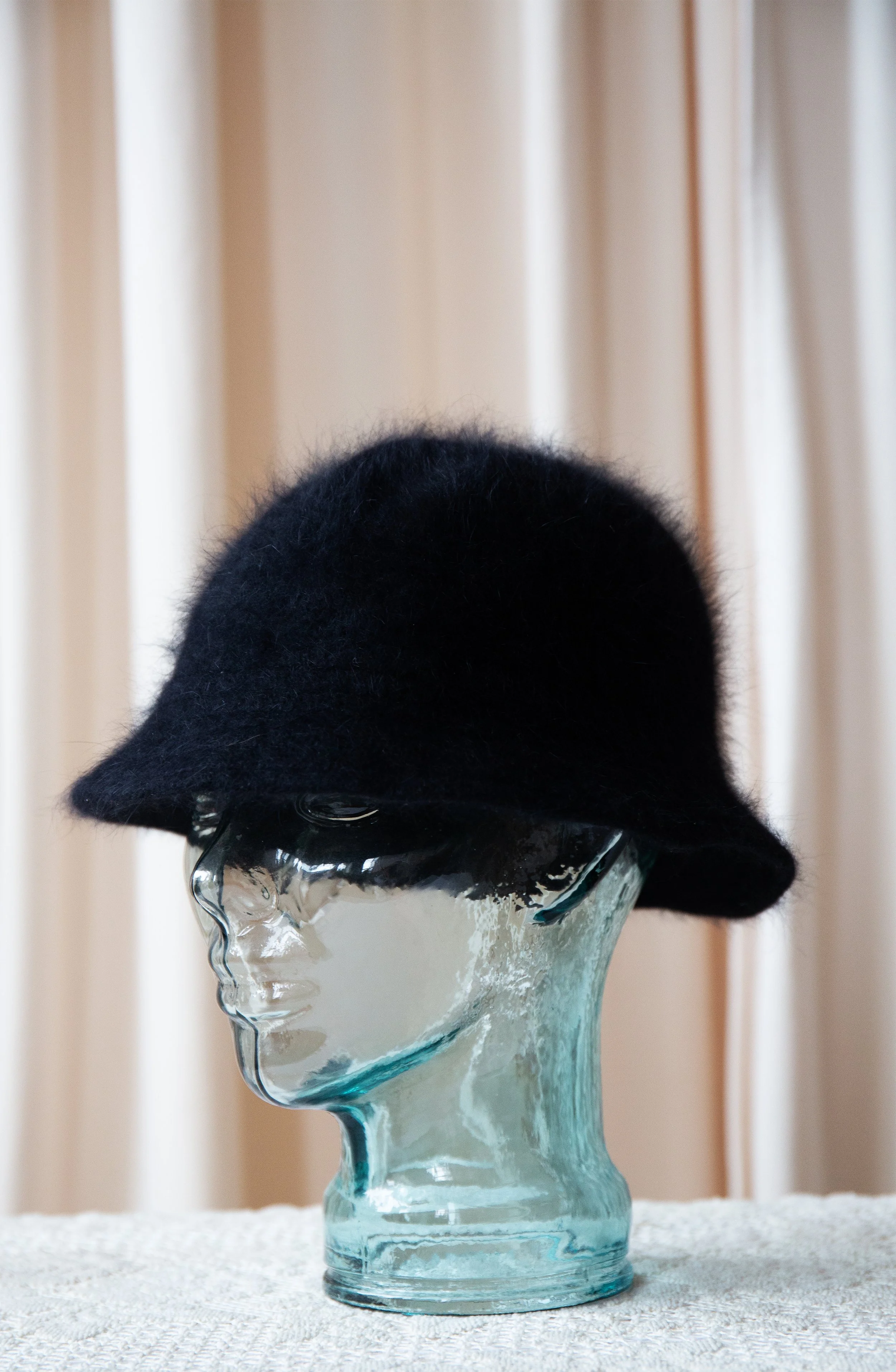 blackmohairhat1.jpg