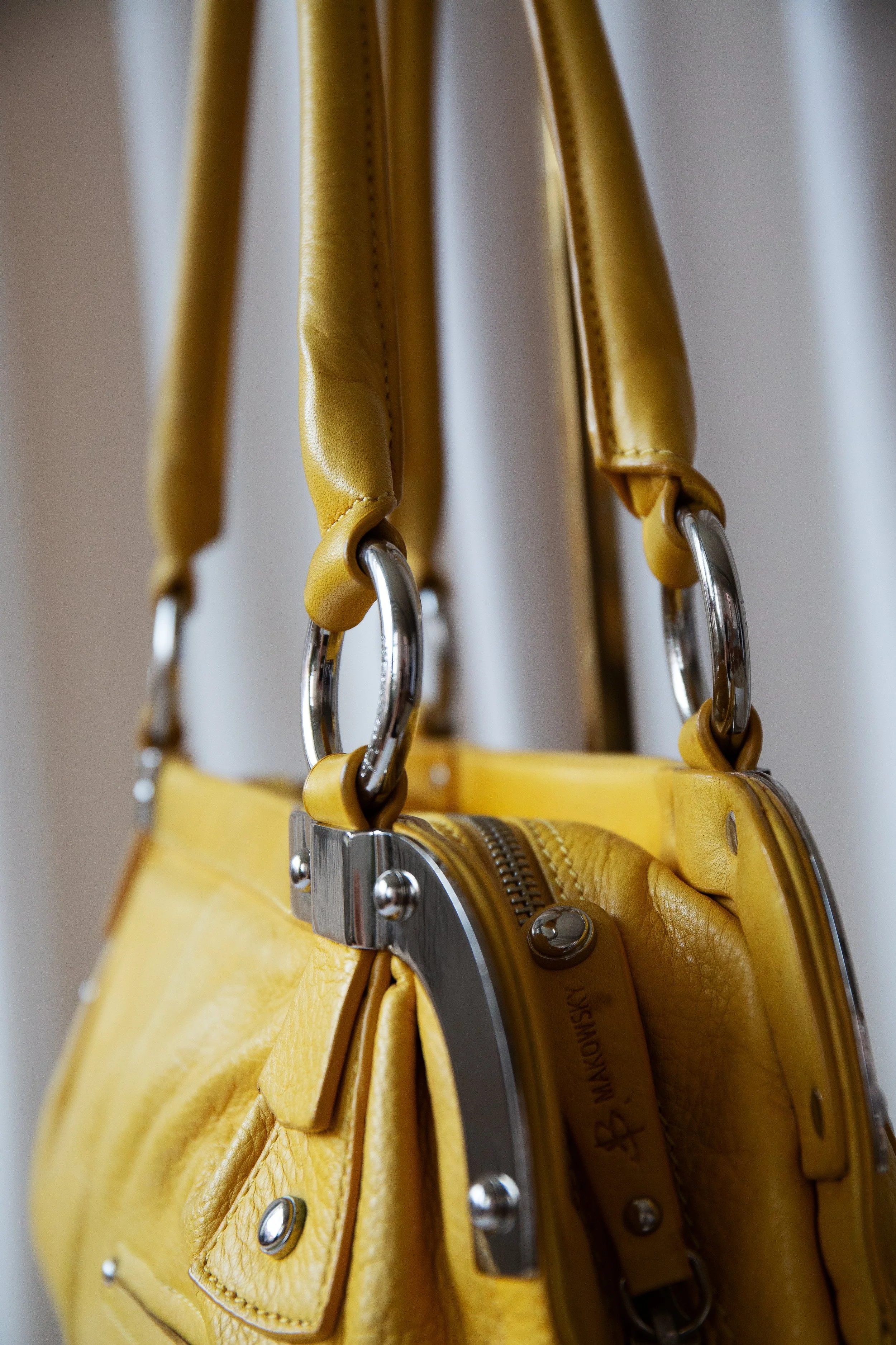 yellowhandbag18.jpg