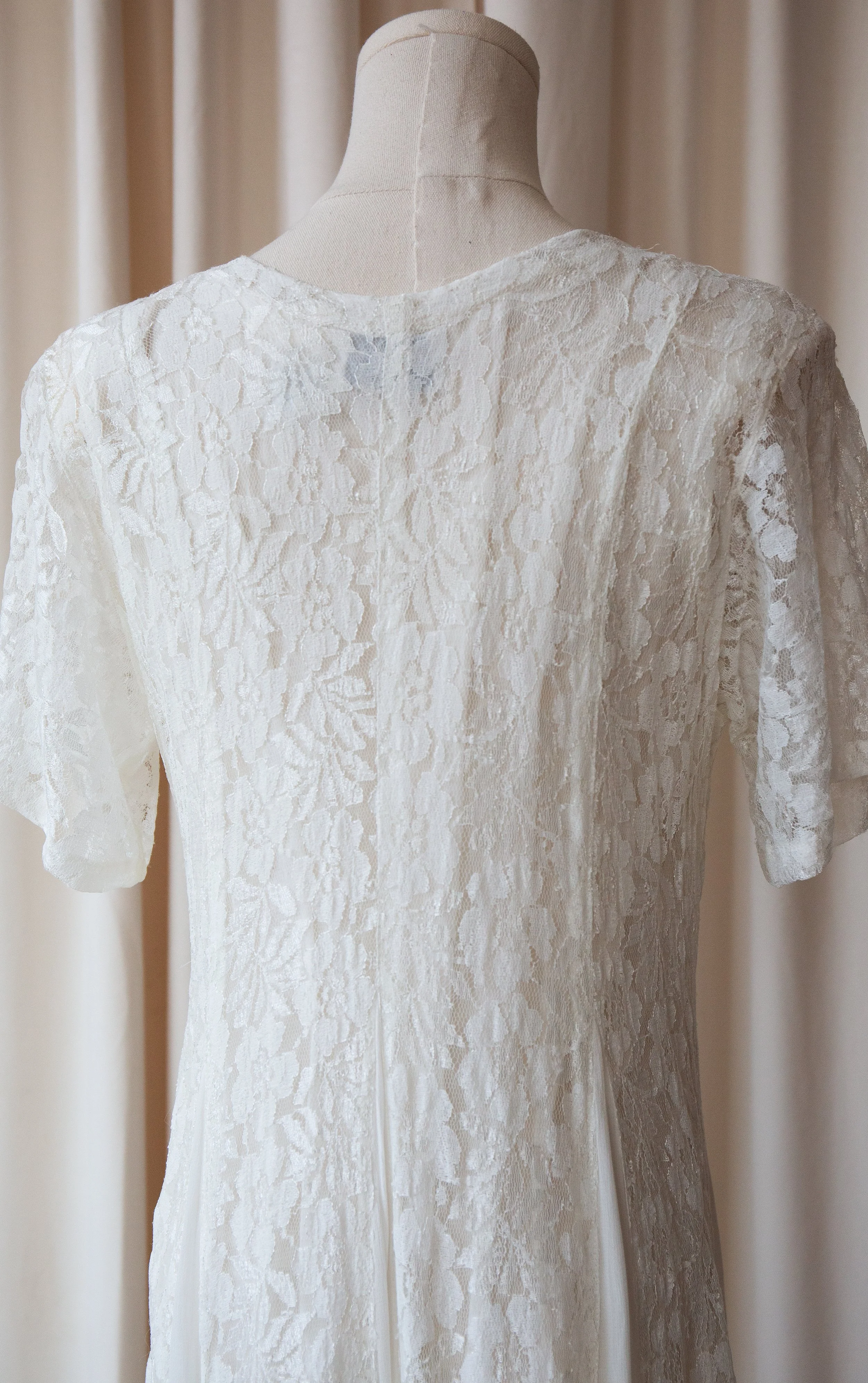 whitelacedress14.jpg