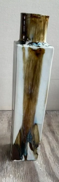 Porcelain slip cast bottle