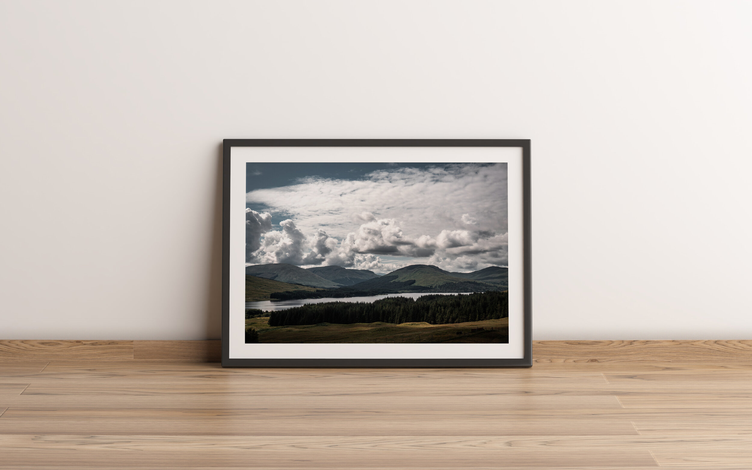 mockup horizontal 3.jpg