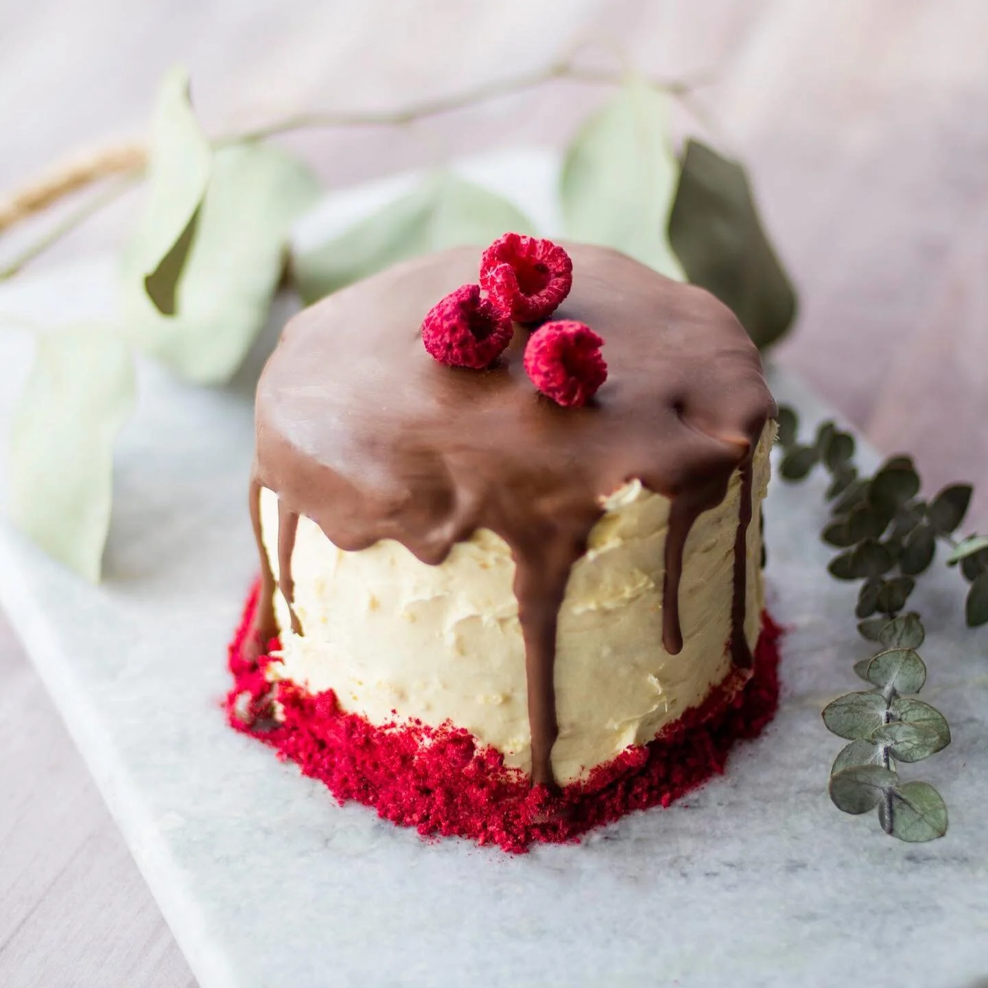 Having my cake and eating it too. If you haven&rsquo;t baked this quarantine you&rsquo;re not doing it right 😂