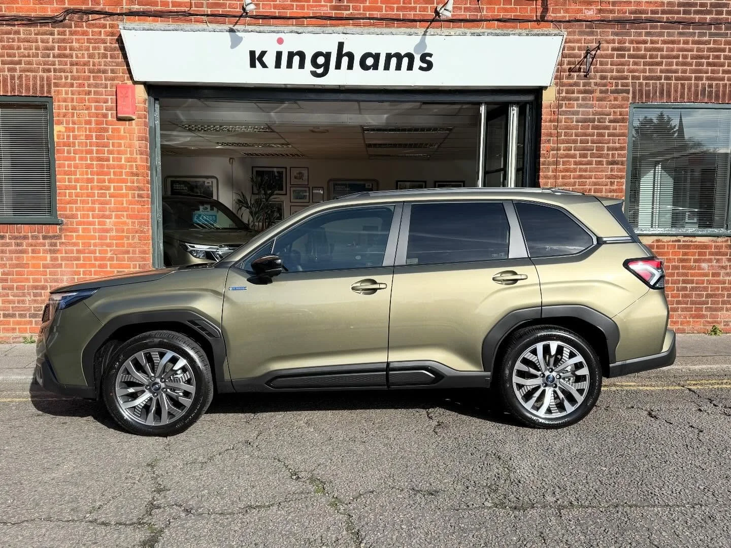 Out for delivery! 
.
Subaru Forester in Autumn Green. 
.
Would you like a test drive? 
.
020 8680 4300
.
#kinghams #kinghamssubaru #subraruforester #autumngreenmetallic