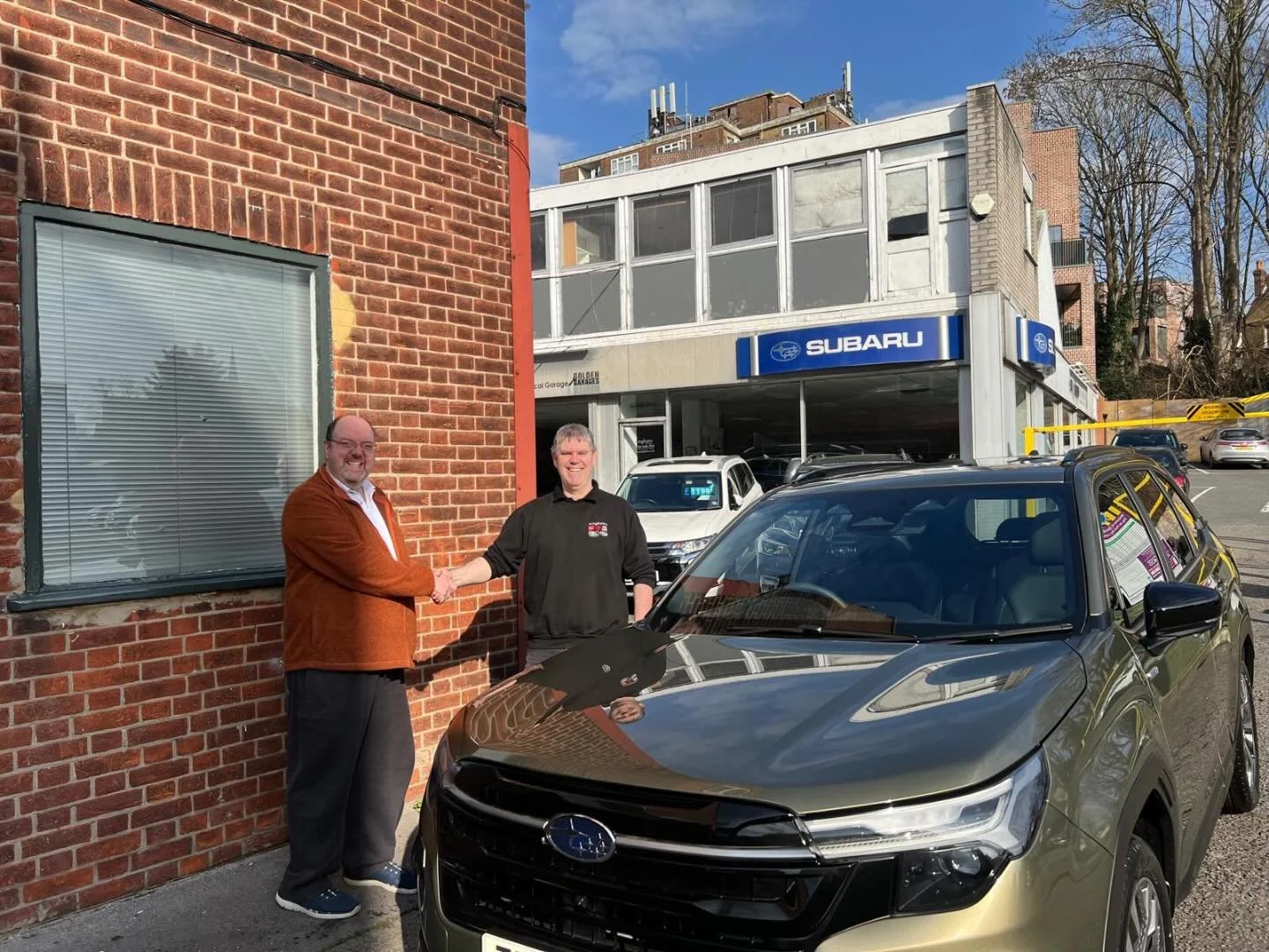 The Subaru Forester in Autumn Green. Congratulations Guy and Tabby, enjoy your new car from all of us at Kinghams!
.
.
.
#subaruforester #kinghamssubaru #kinghamscars #getoutdoors #autumngreenmetallic