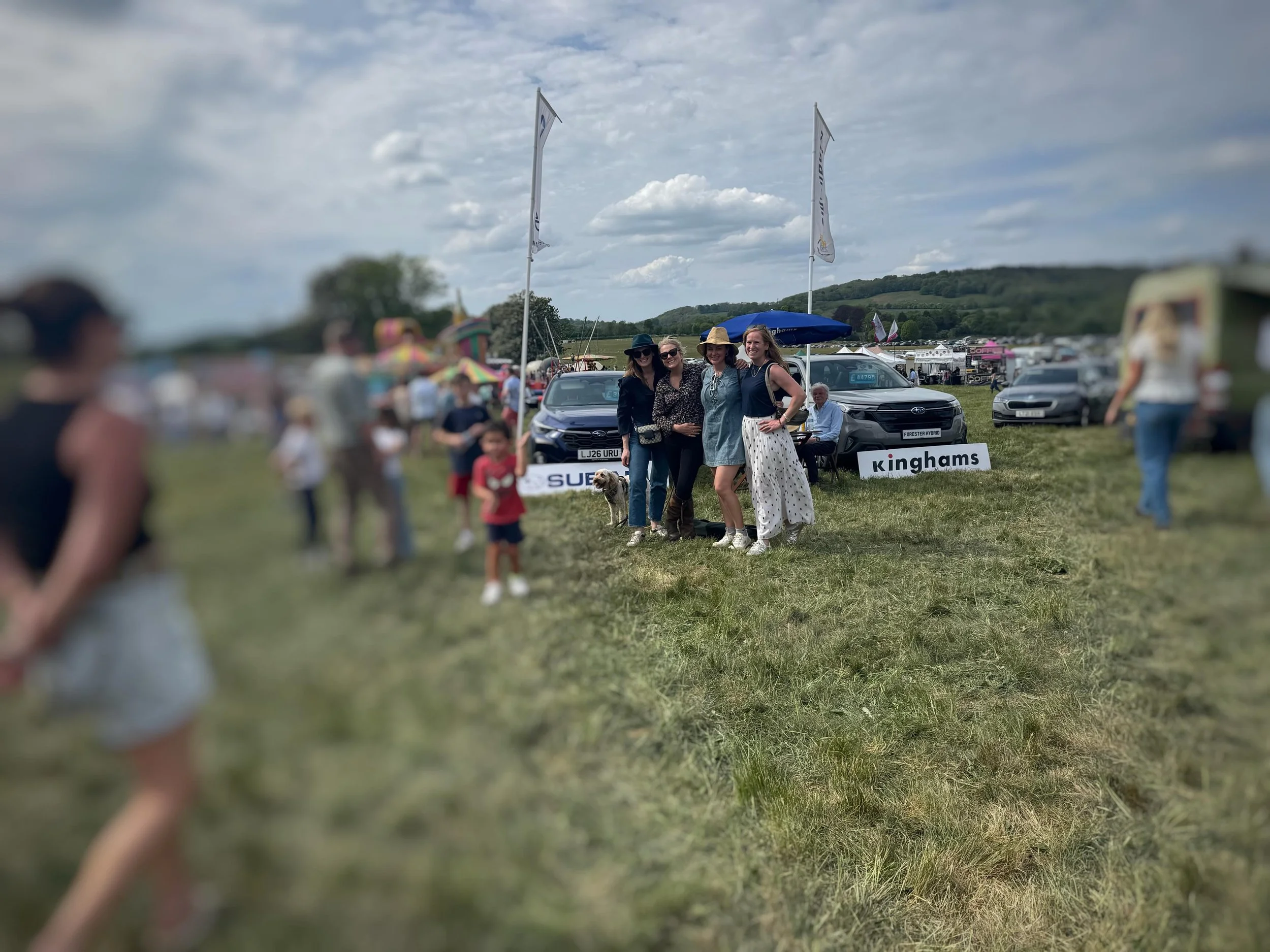 Looking back on a fabulous Godstone Point to Point at the weekend. We lucked out with the weather and met some excellent people and animals. Thanks for having us @sep2pracing 
.
.
.
#pointtopoint #kinghams #southeastpointtopoint #subaruuk #subarufore