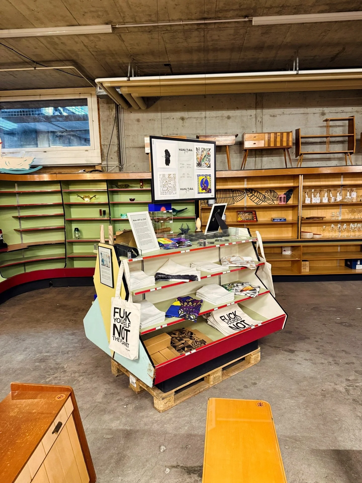 Finally

MANUfuckTURA Pop Up Store @druemmlige_sidian 

Come by, share love, support art &amp; statements and just have a good time.

and hey - don&lsquo;t forget to masturbate responsibly ;-)