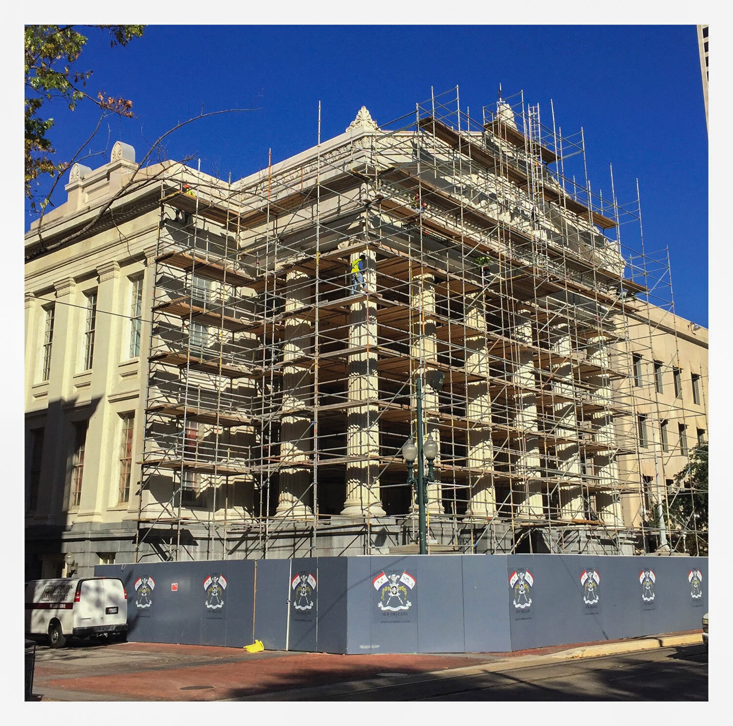   Construction Coordination   Scaffolding of the entire façade was required to adequately reach all areas of the facade requiring work. In order to meet the expedited schedule, lighting was installed on the scaffolding to facilitate work beyond dayli