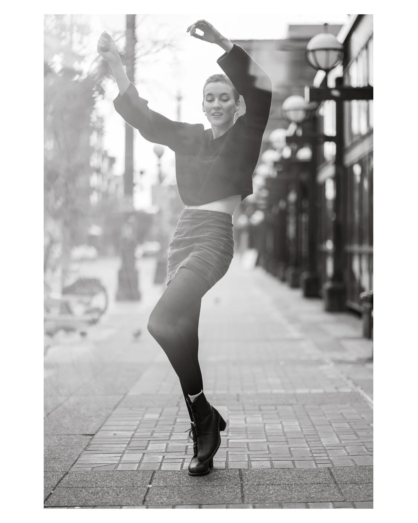 Shot these yesterday and felt they were a perfect fit for today’s @photovogue Freedom prompt. 
For me, dancing is where the noise fades, my heart beats faster, and joy takes the lead. Dancing is freedom. Dancing in Union Station? Pure courage,