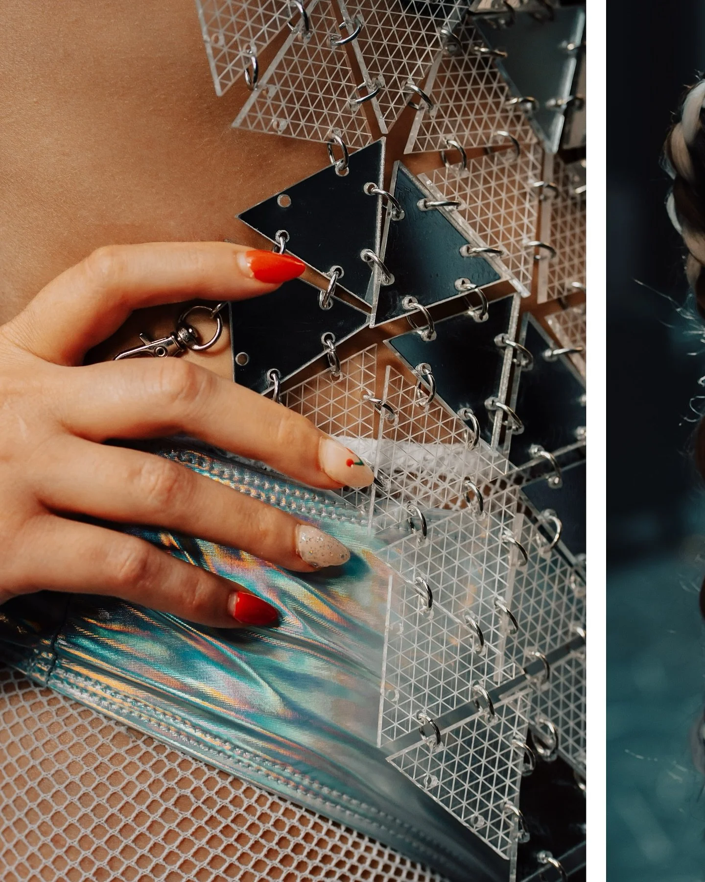 Wearable Art ✨
Fractal Fashion by @kralizak