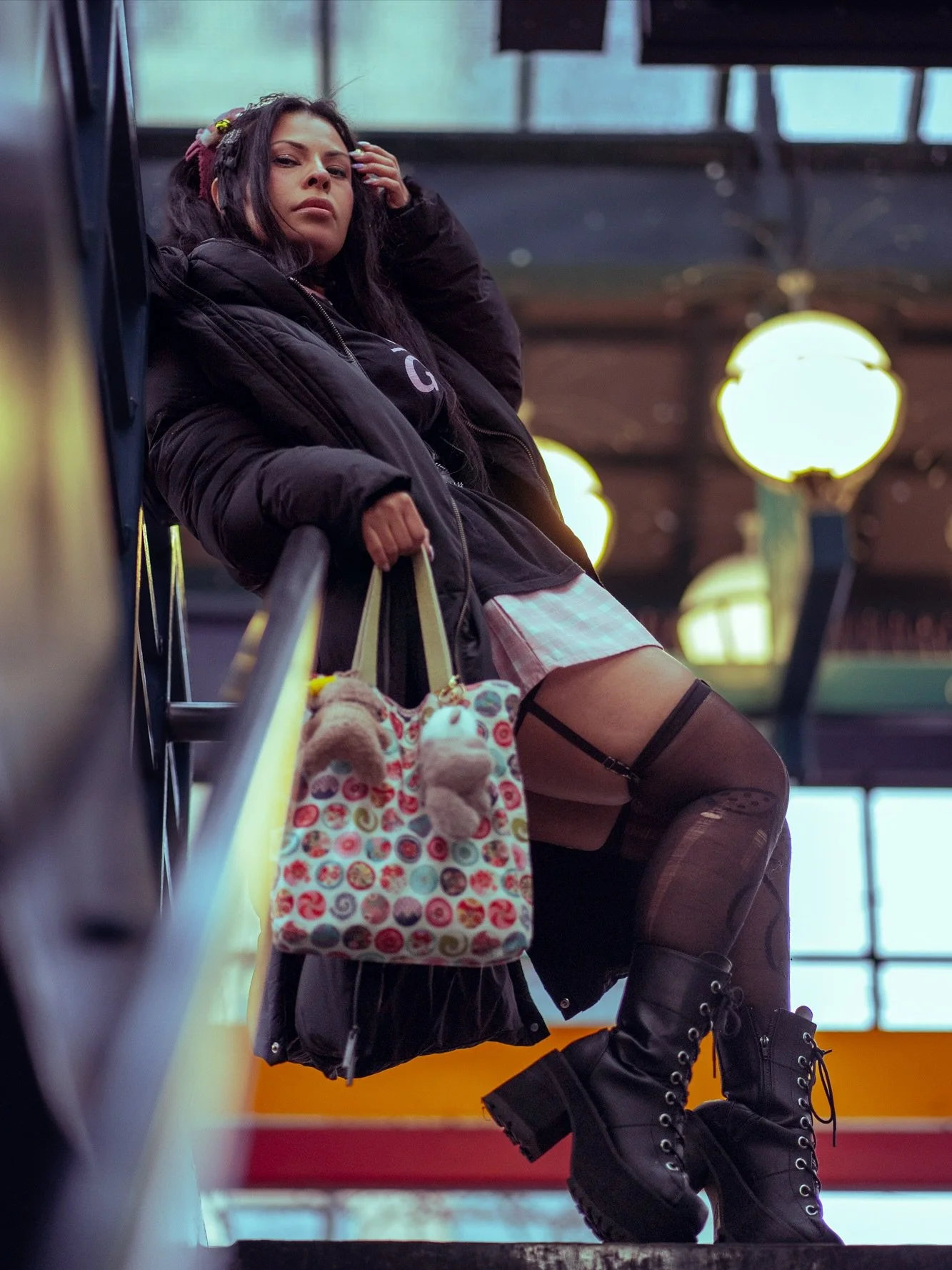 This was such a fun express shoot, we wrapped it in about five minutes! 📸
When I saw @myindigenous_fashion_life, I thought she looked familiar, but it wasn’t until I saw her through my camera, striking her poses, that I realized I’d act