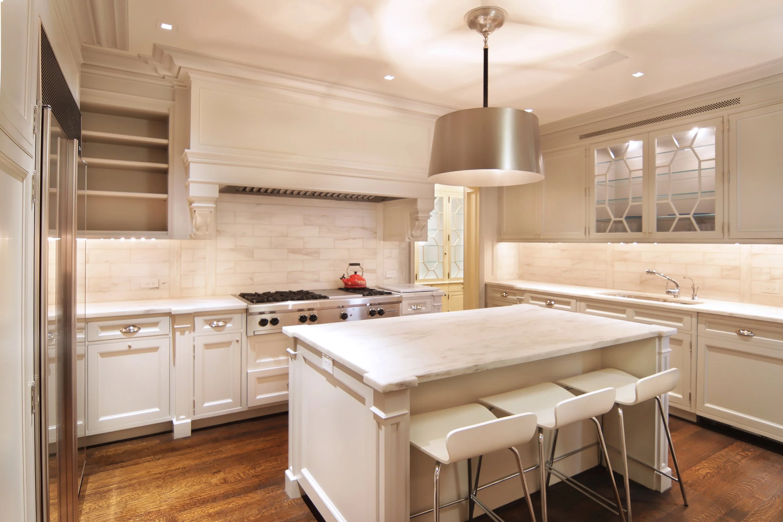 12 kitchen 1.jpg
