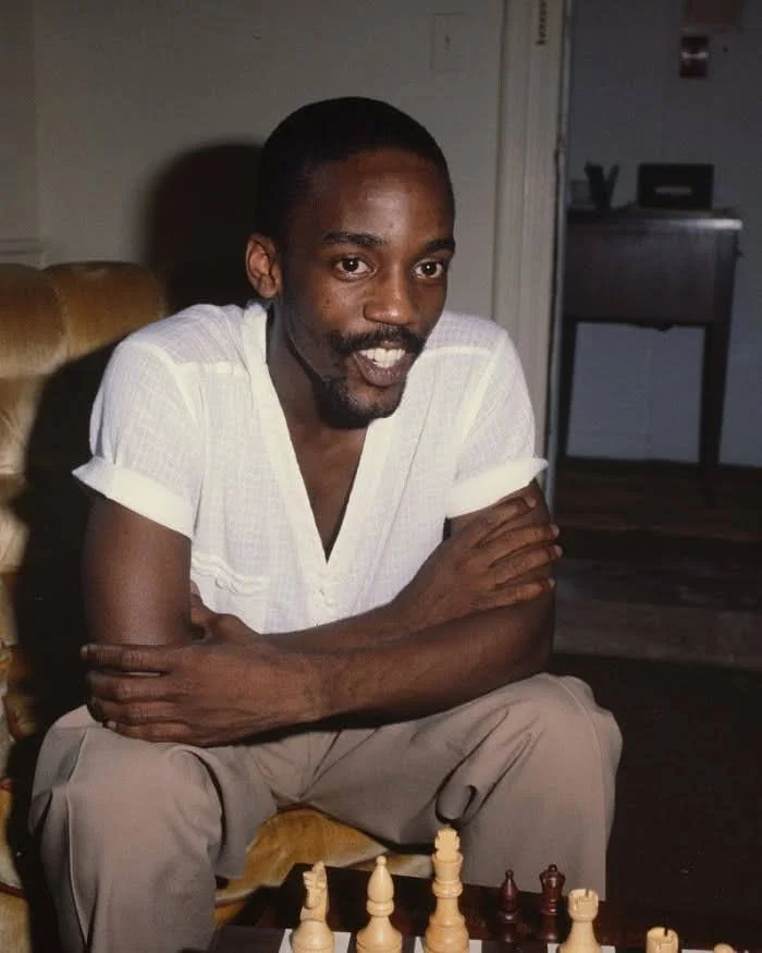 "A potent blend of honesty, political and social critique, and celebratory spirit, his writing fed a generation fighting for justice and equality." &mdash; @sfaidsfound on poet Essex Hemphill, who died of complications from AIDS in 1995

Es