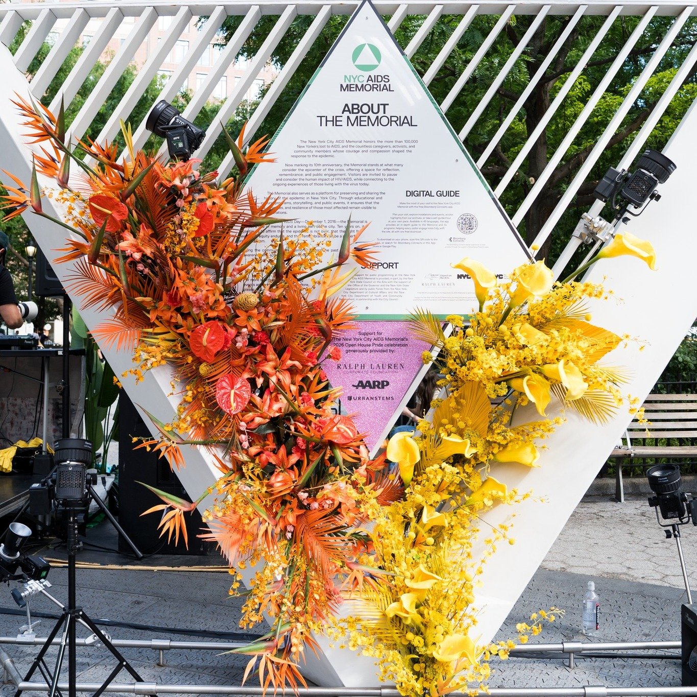 The visual anchor of our PRIDE OPEN HOUSE was a breathtaking site-wide transformation by @legendsofdrag creators Devin Antheus (@antheus_) and Harry James Hanson (@skirtsuit), who curated an immersive floral installation. Inspired by Gilbert Baker&rs