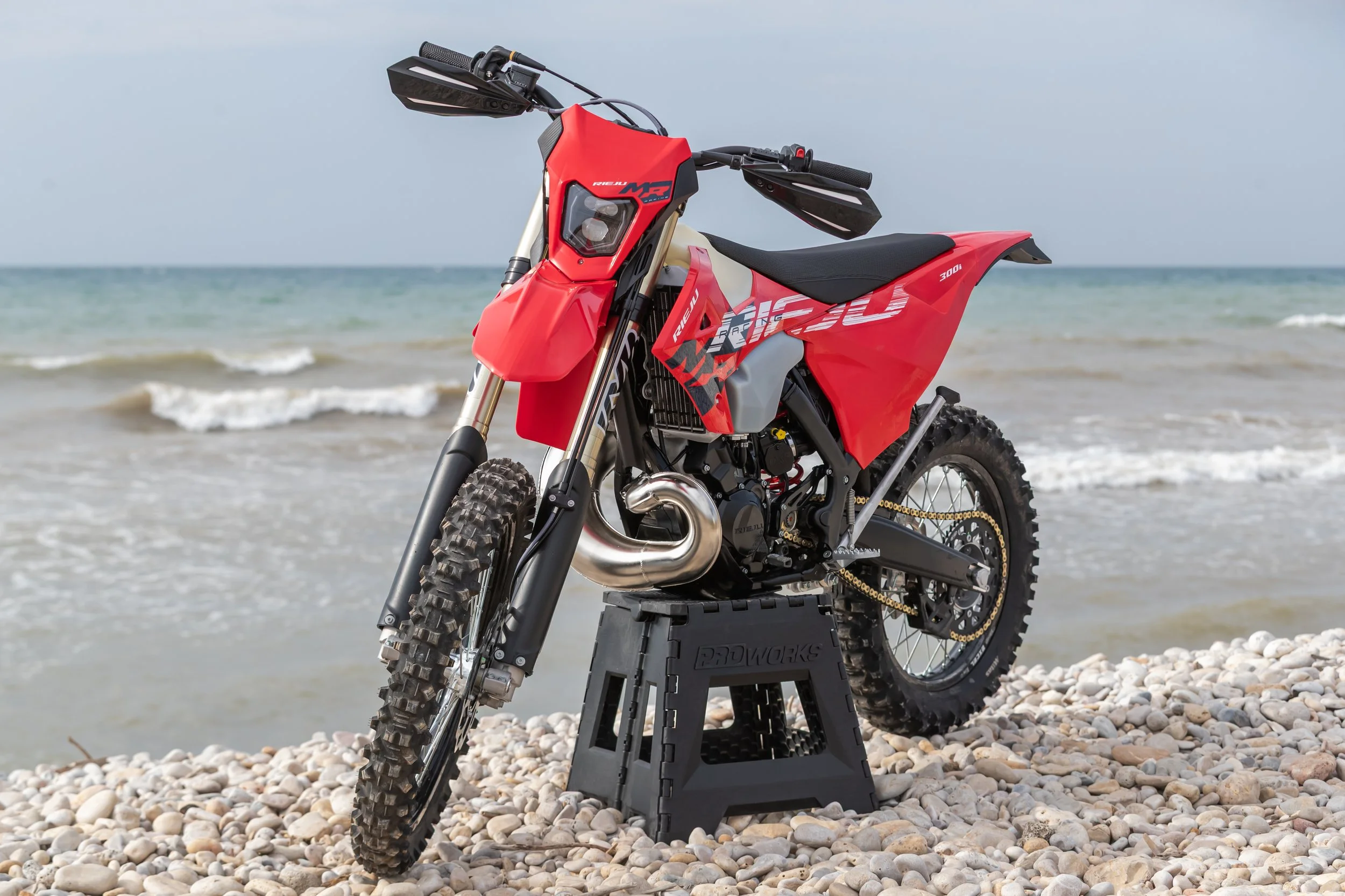 mr-racing-16--6a9e8aa358055.jpg