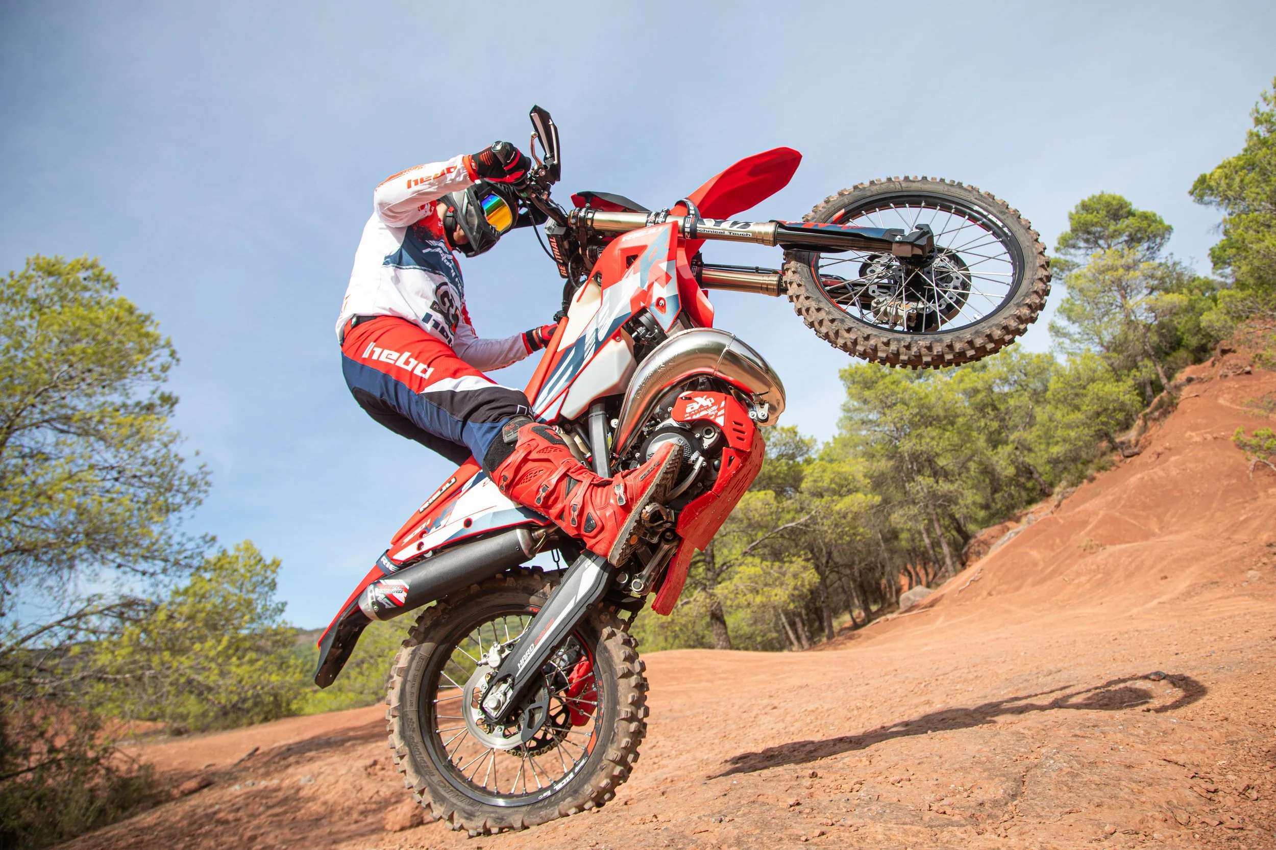 rieju-hard-enduro-action-5--6a9e83f0ebefa.jpg